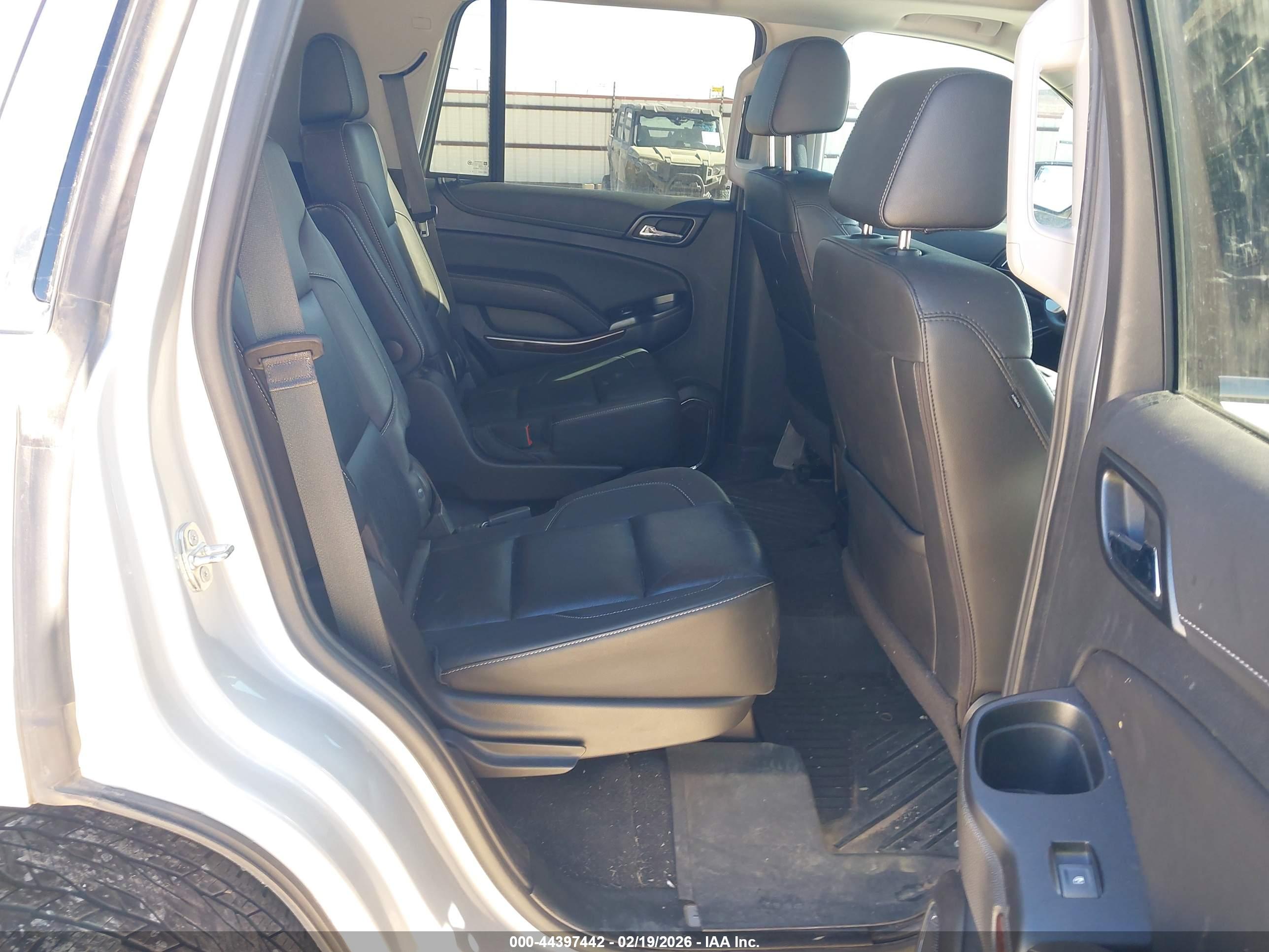 GMC YUKON image 8