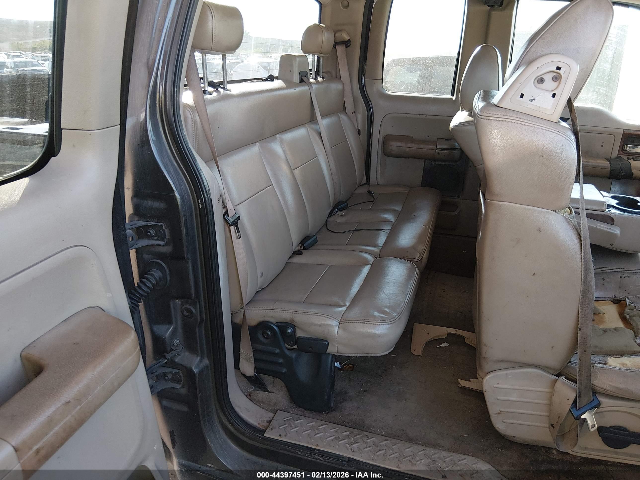 FORD F-150 image 8