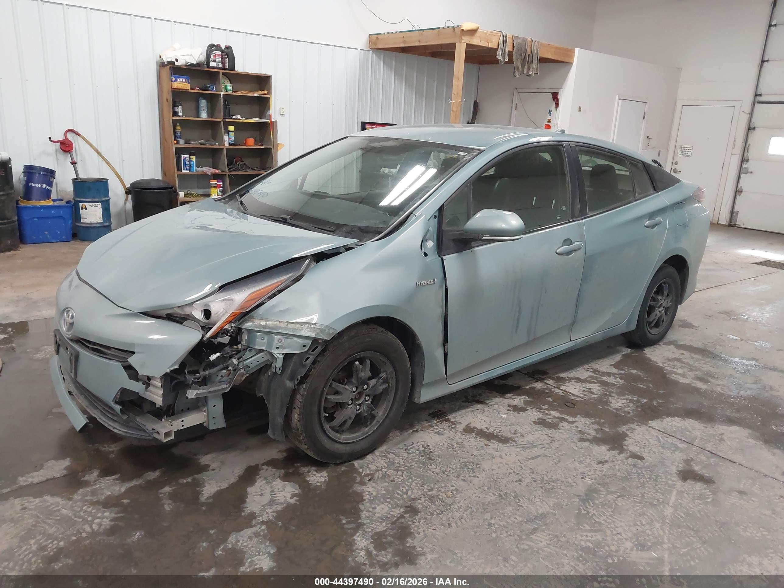 TOYOTA PRIUS image 2