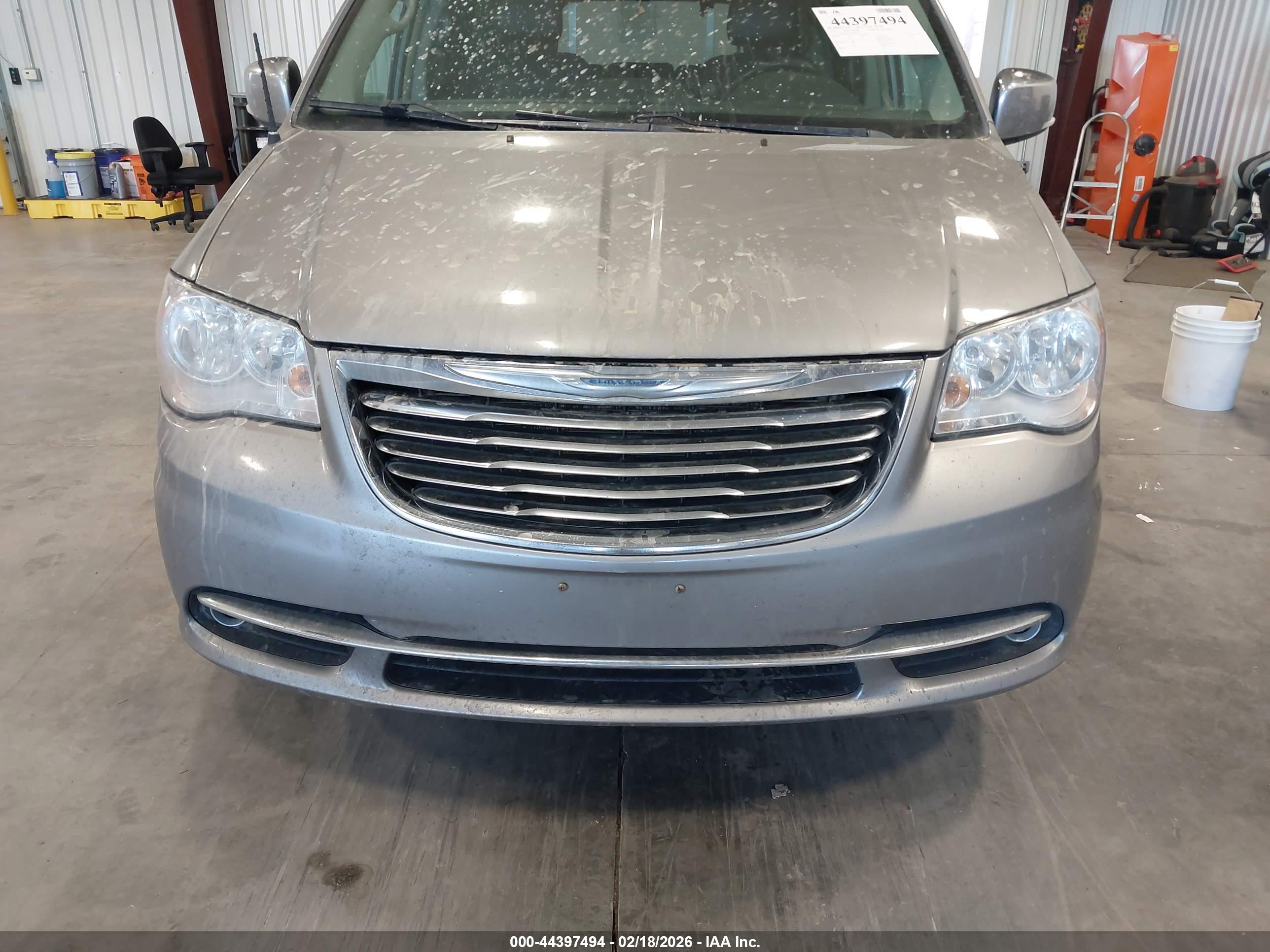CHRYSLER TOWN image 6