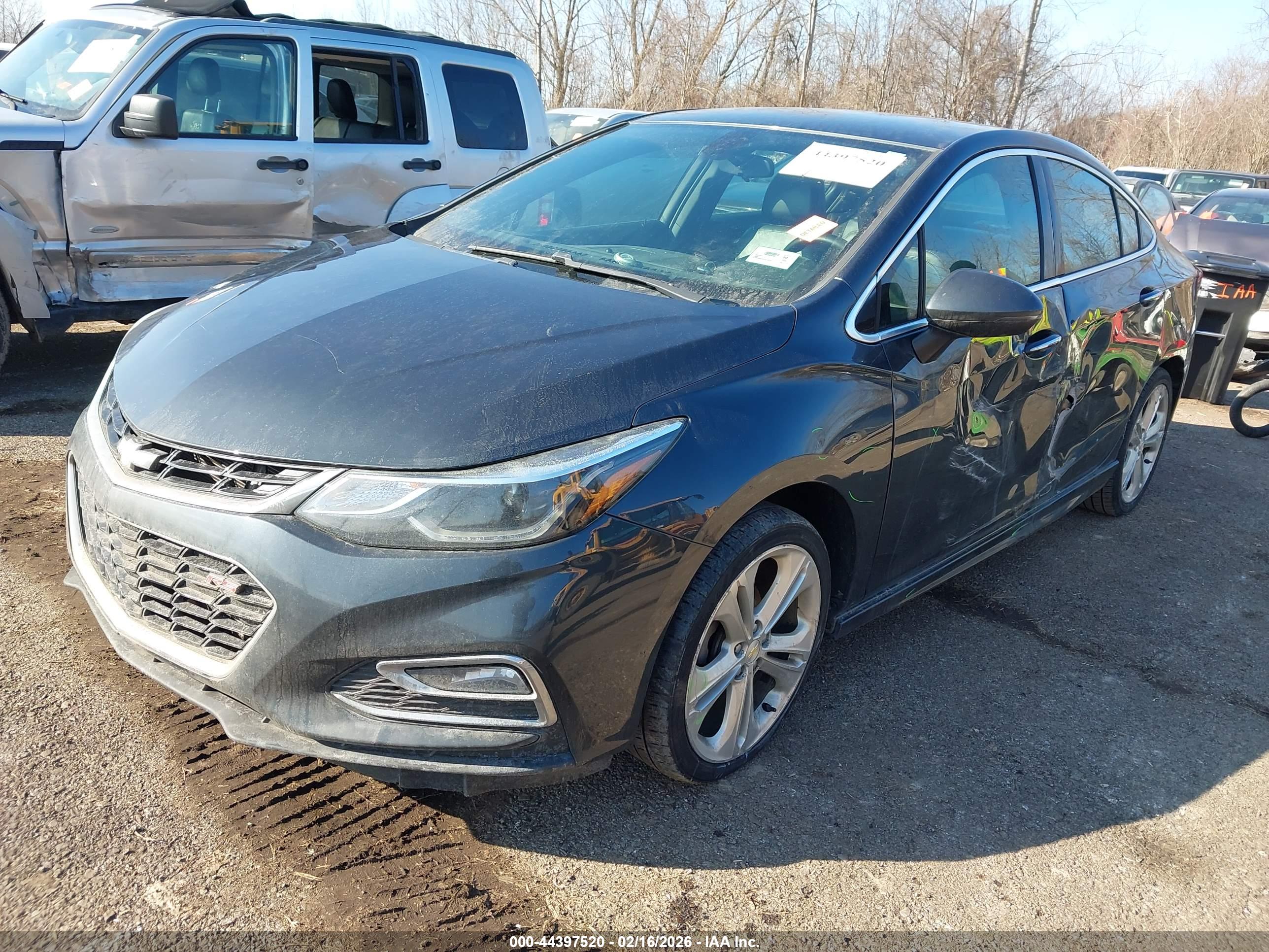 CHEVROLET CRUZE image 2