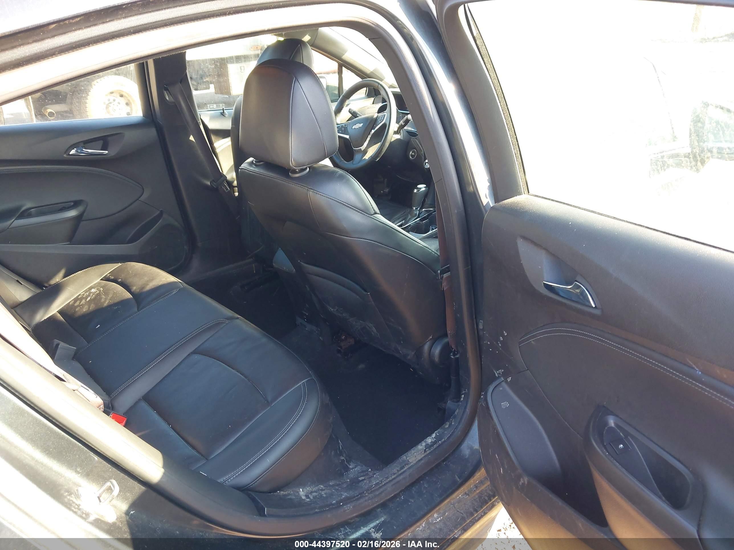 CHEVROLET CRUZE image 8