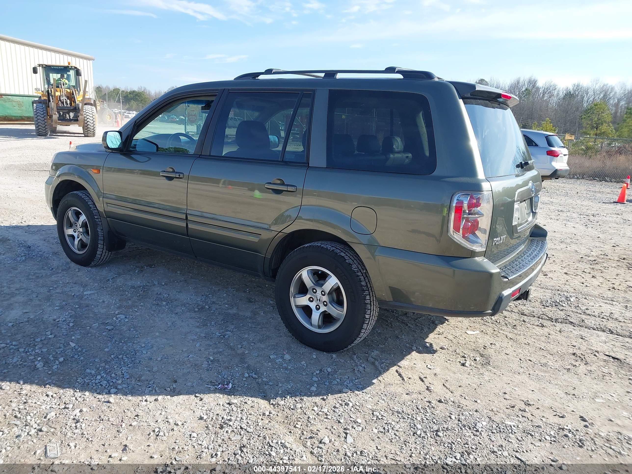 HONDA PILOT image 3