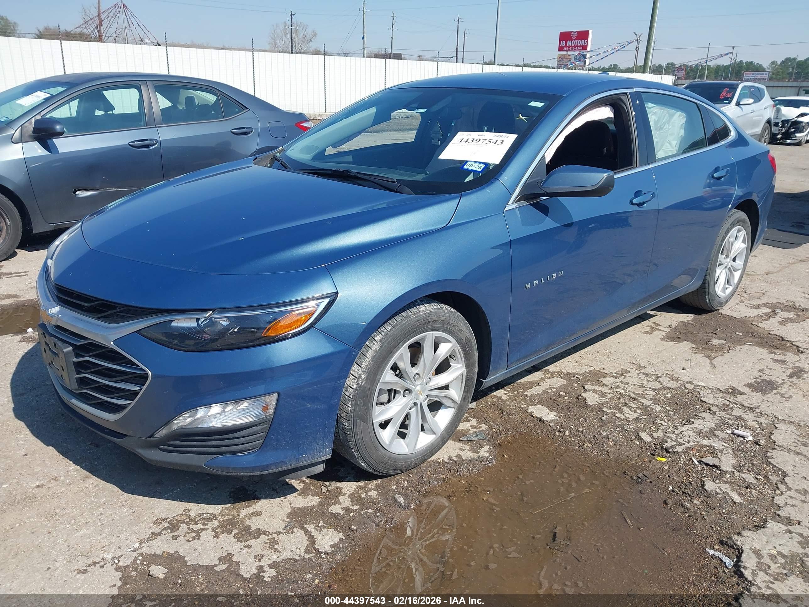 CHEVROLET MALIBU image 2