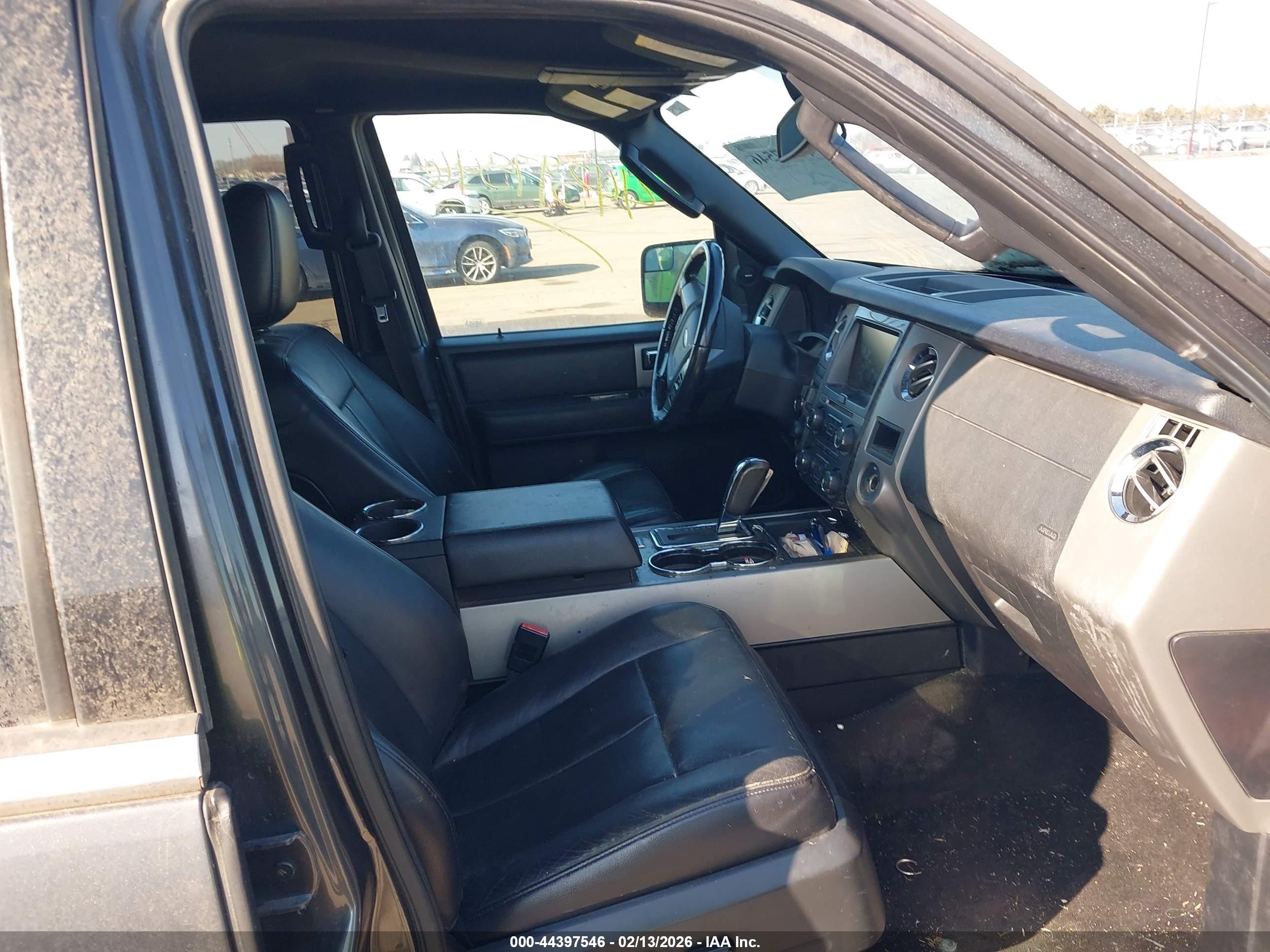 FORD EXPEDITION image 5