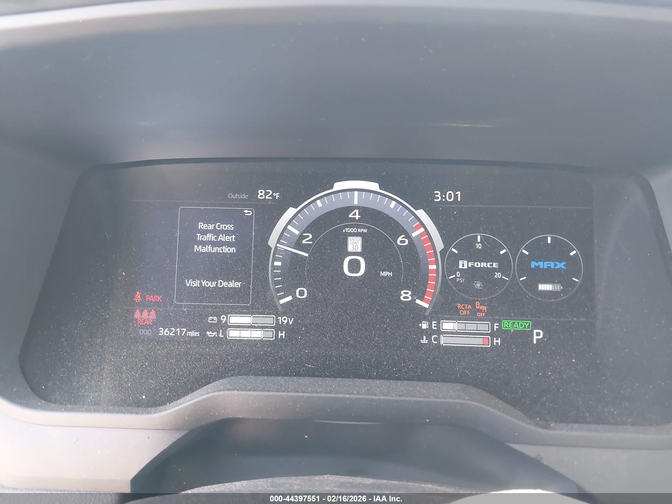 TOYOTA TUNDRA image 7