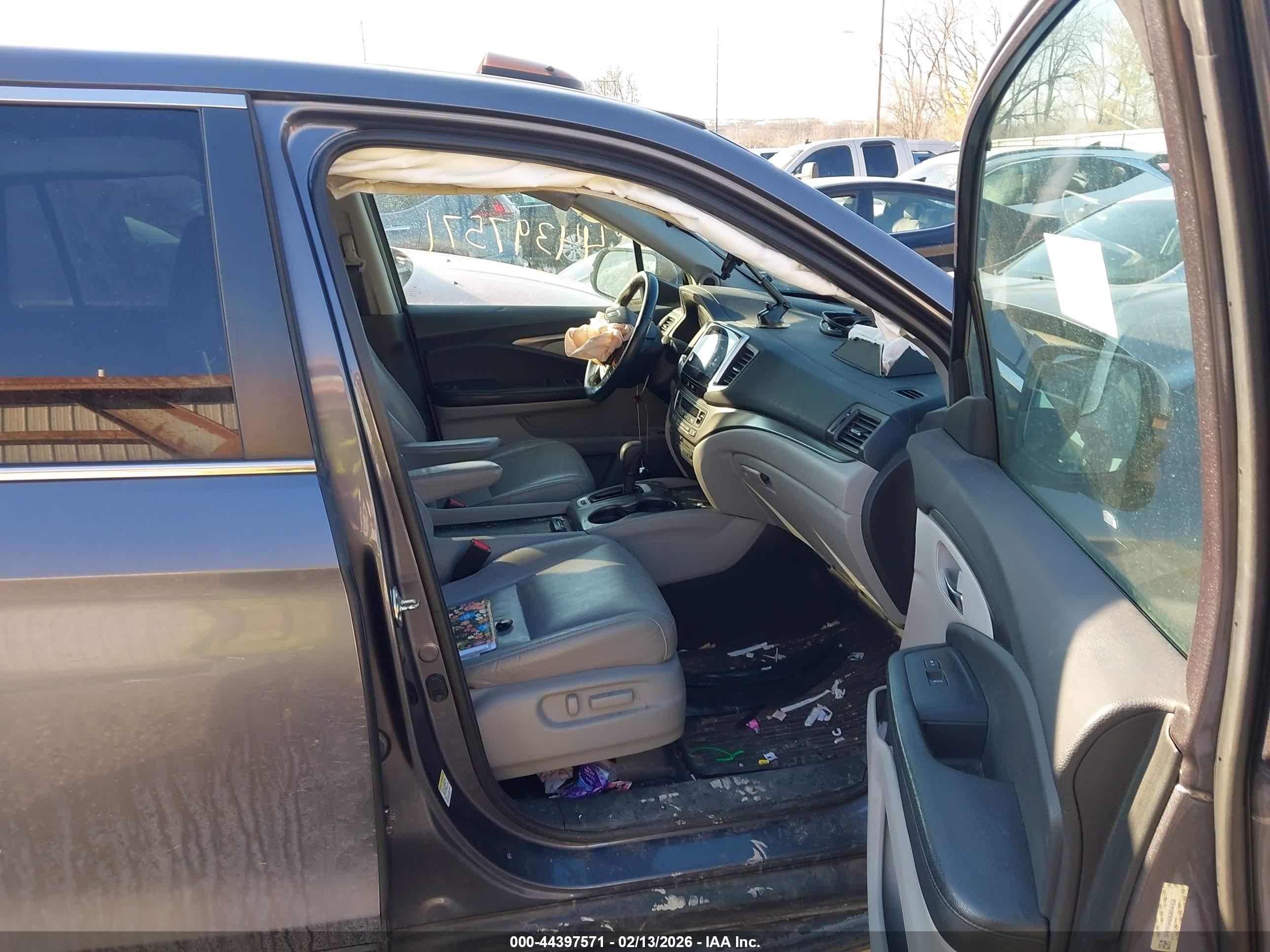 HONDA PILOT image 5