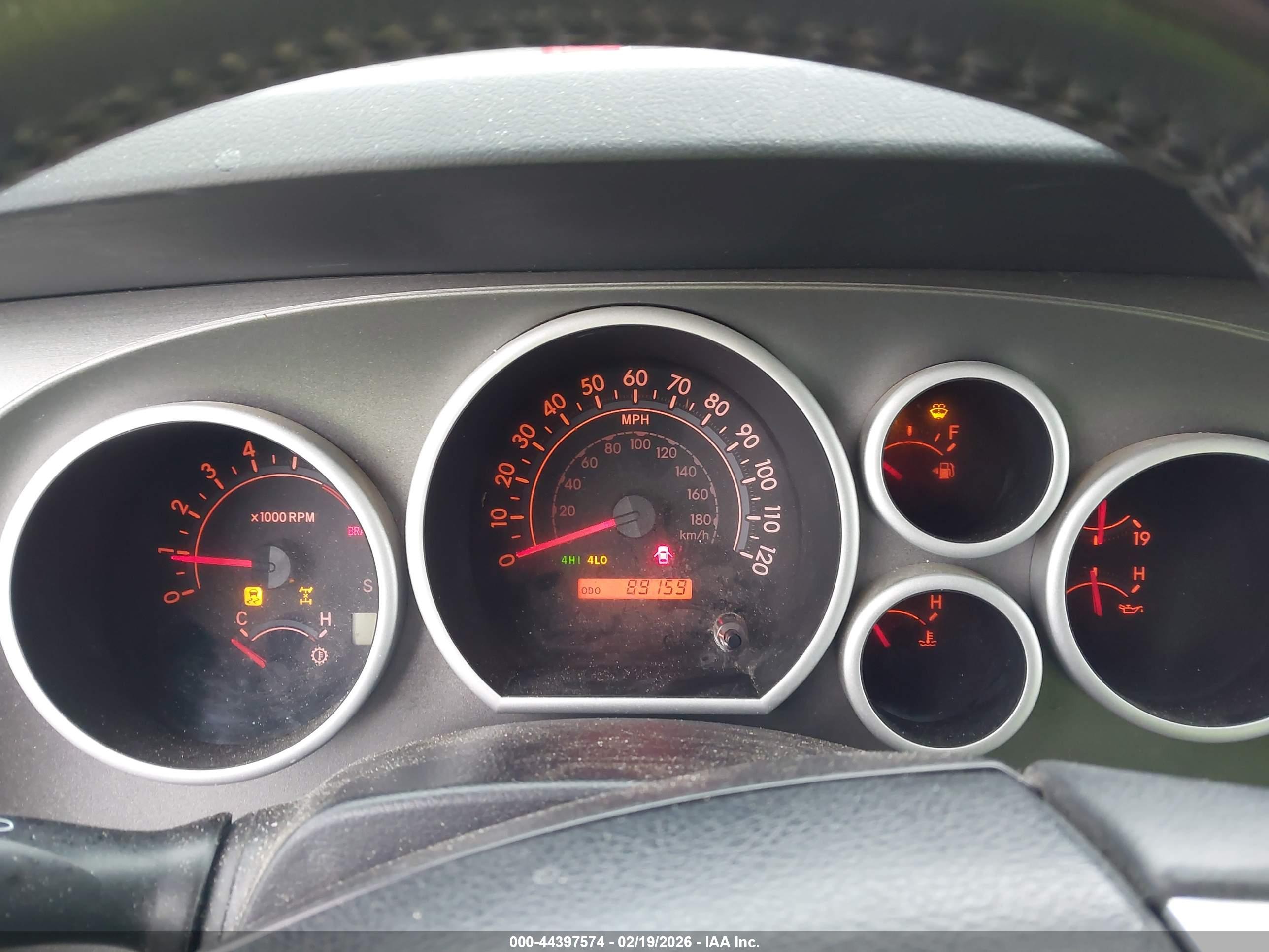 TOYOTA SEQUOIA image 7