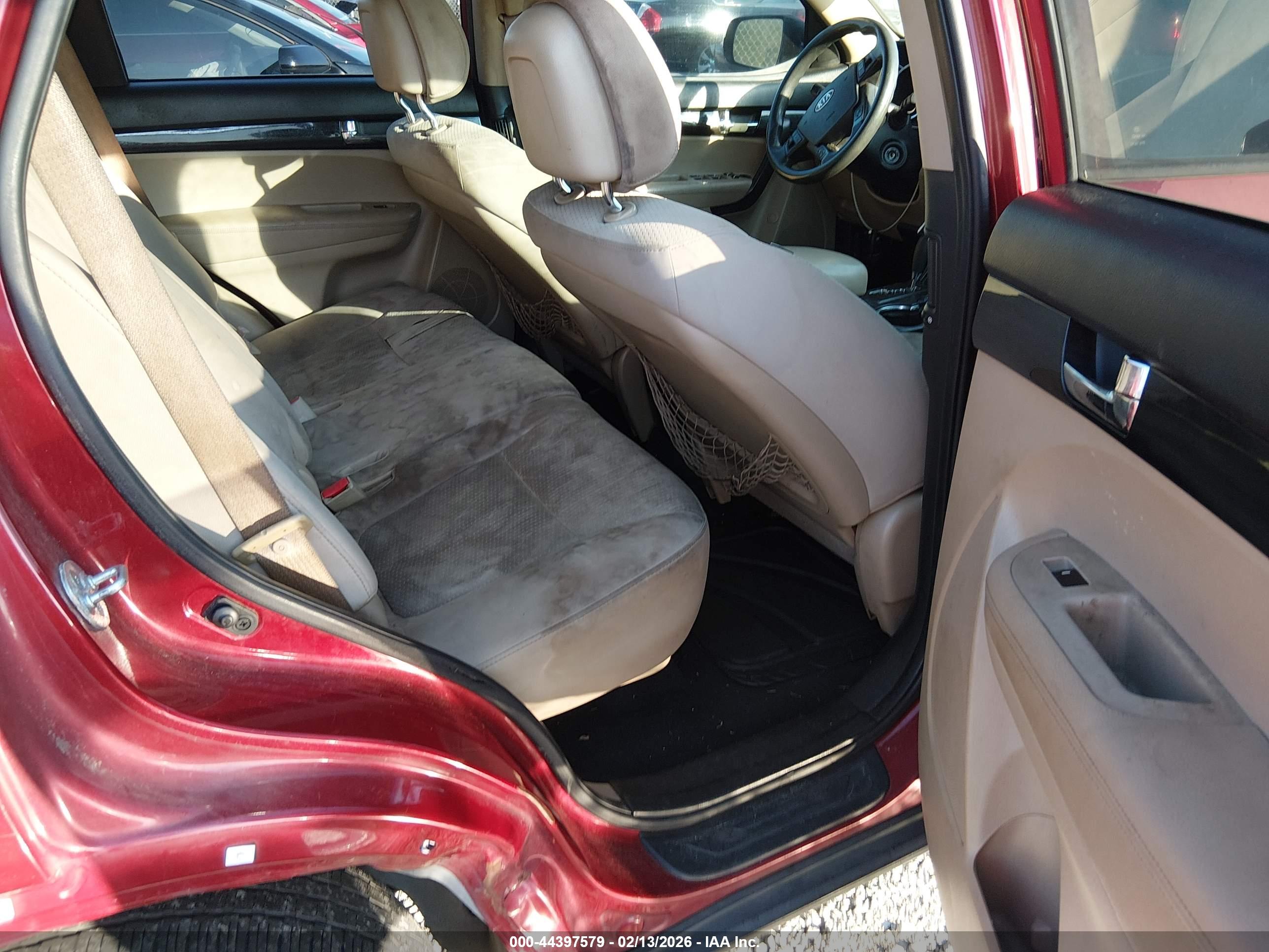 KIA SORENTO image 8