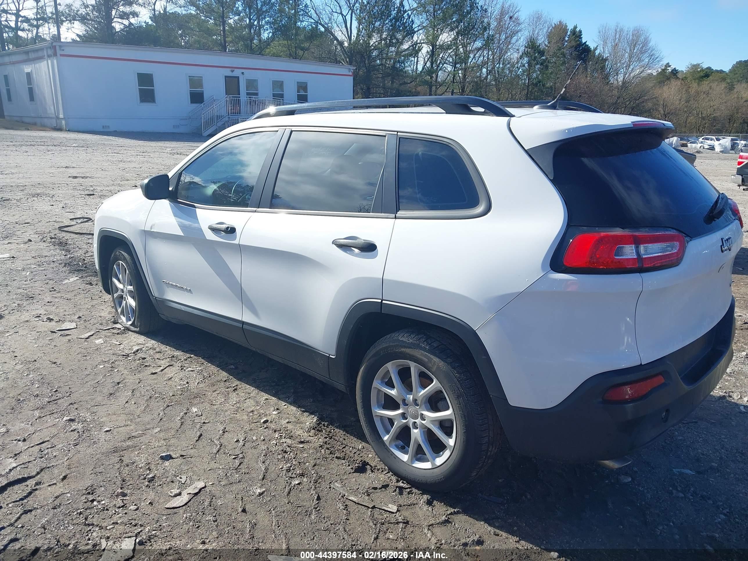 JEEP CHEROKEE image 3