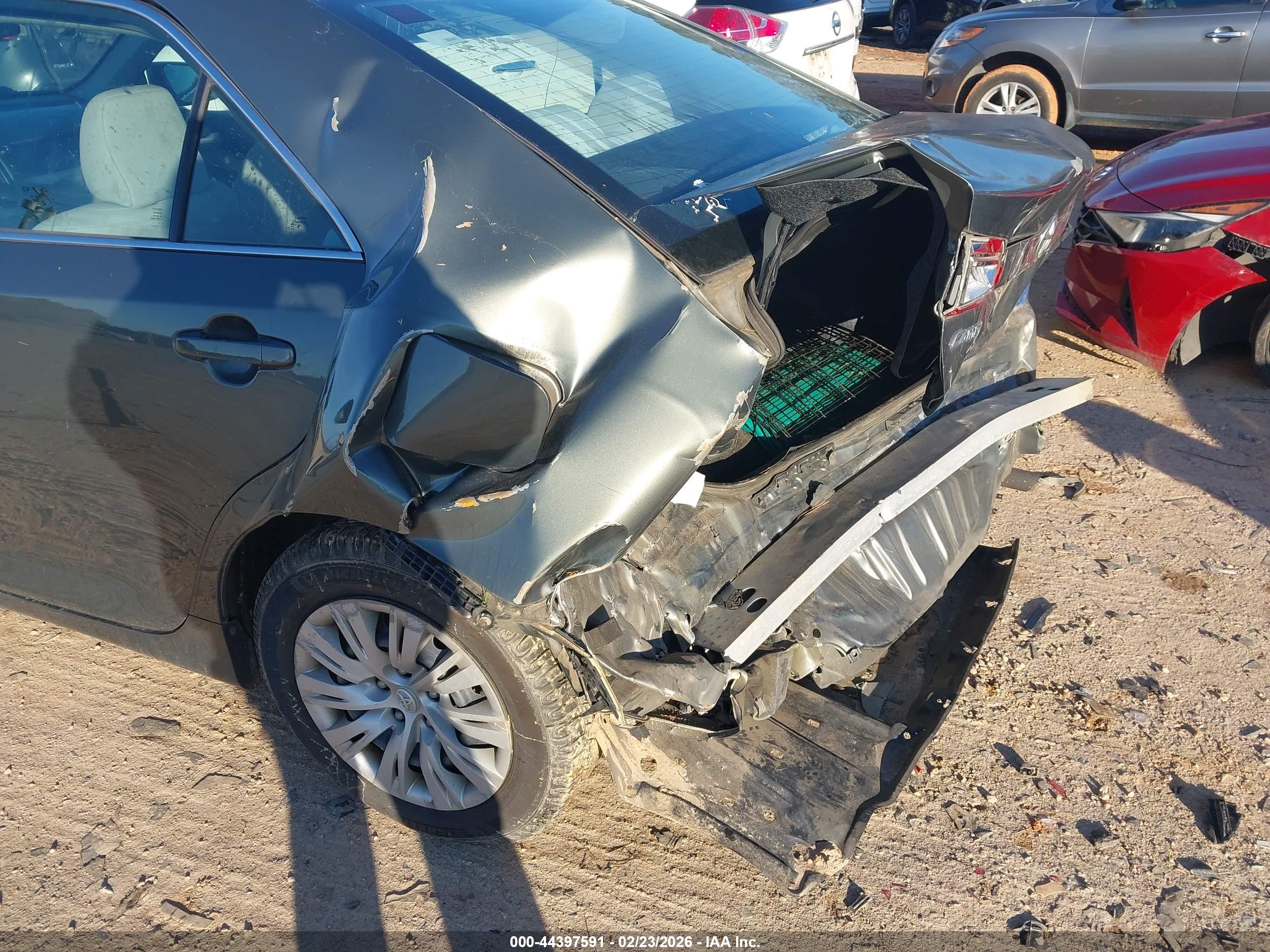 TOYOTA CAMRY image 6