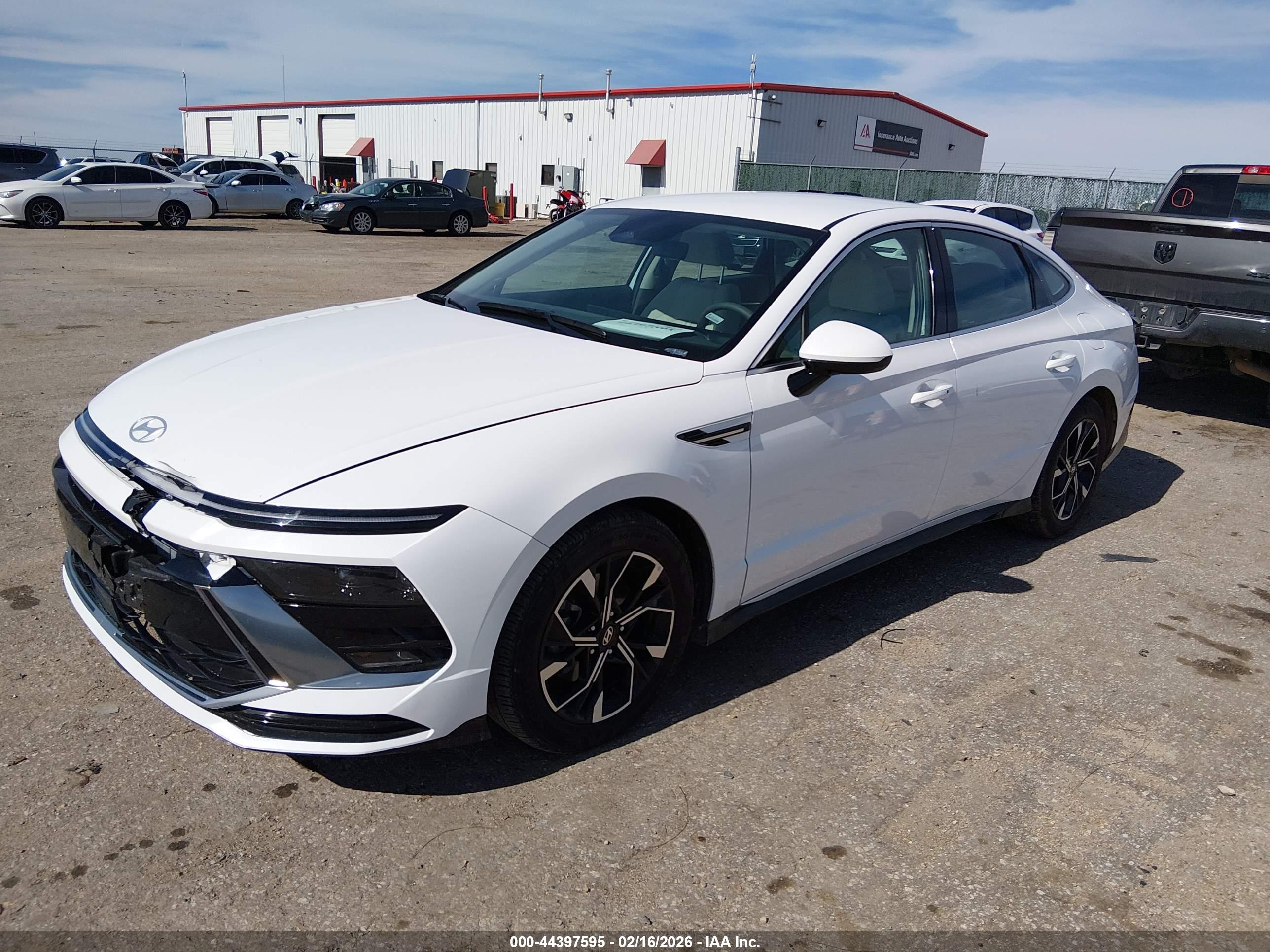 HYUNDAI SONATA image 2