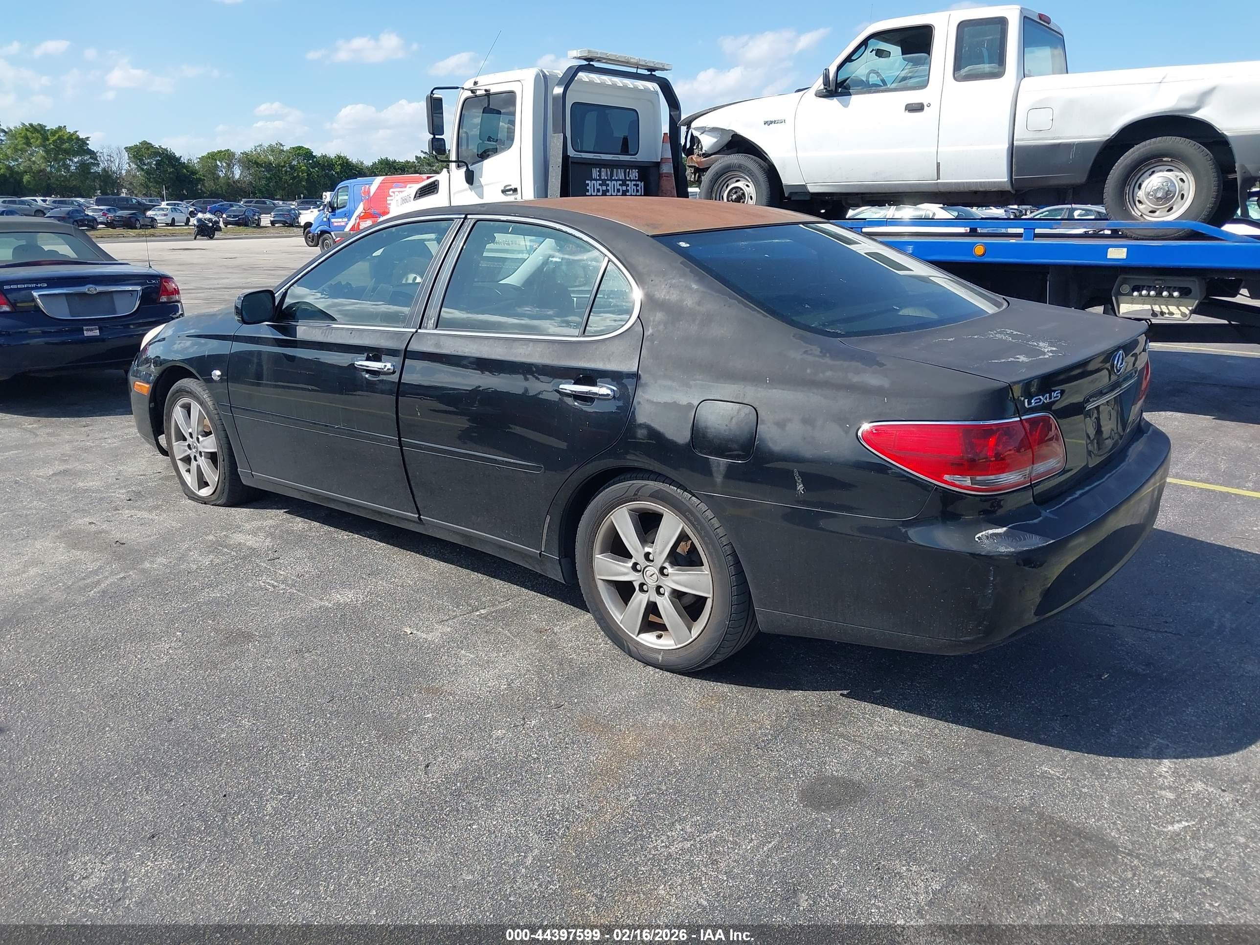 LEXUS ES image 3