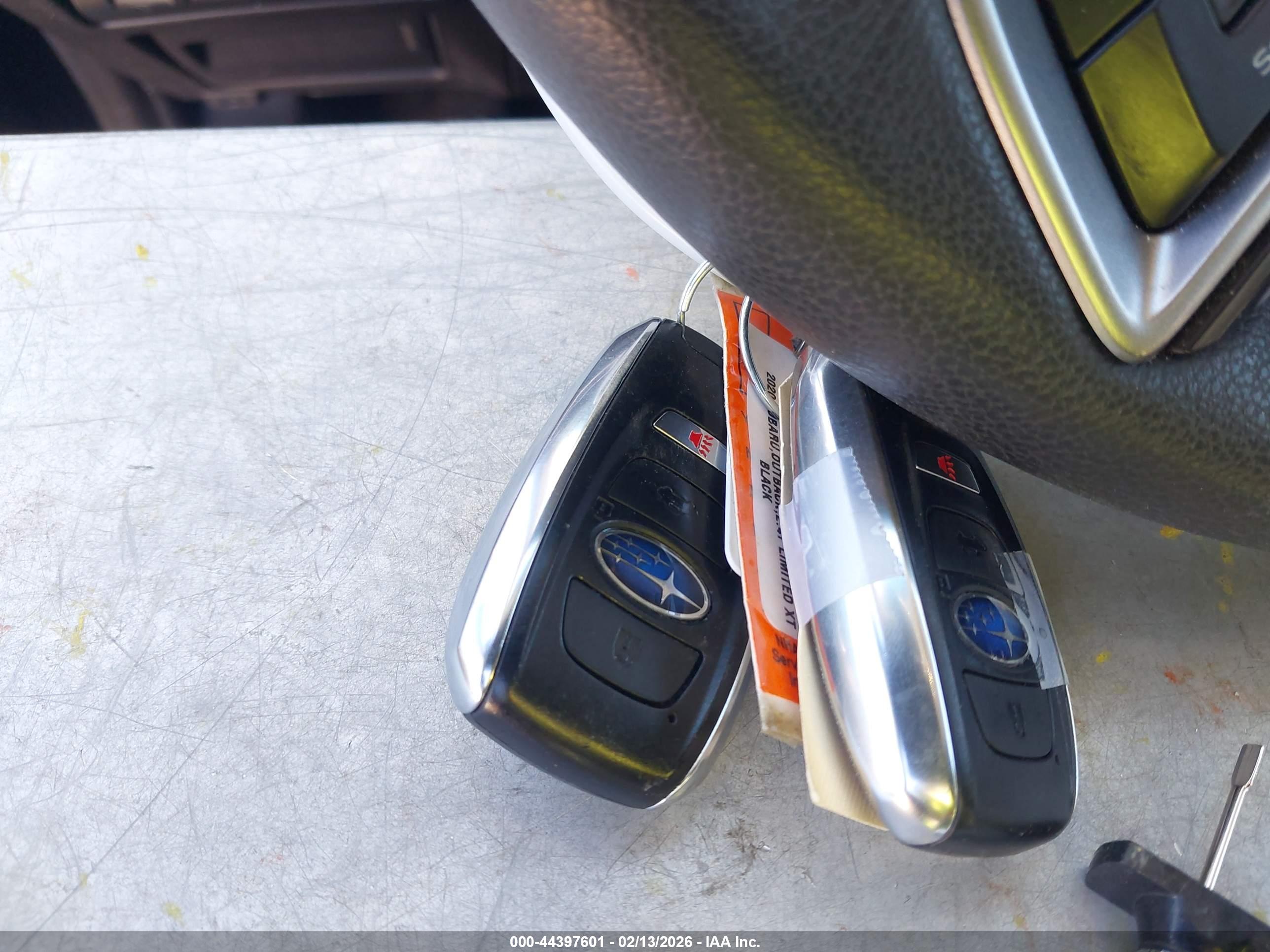 SUBARU OUTBACK image 11