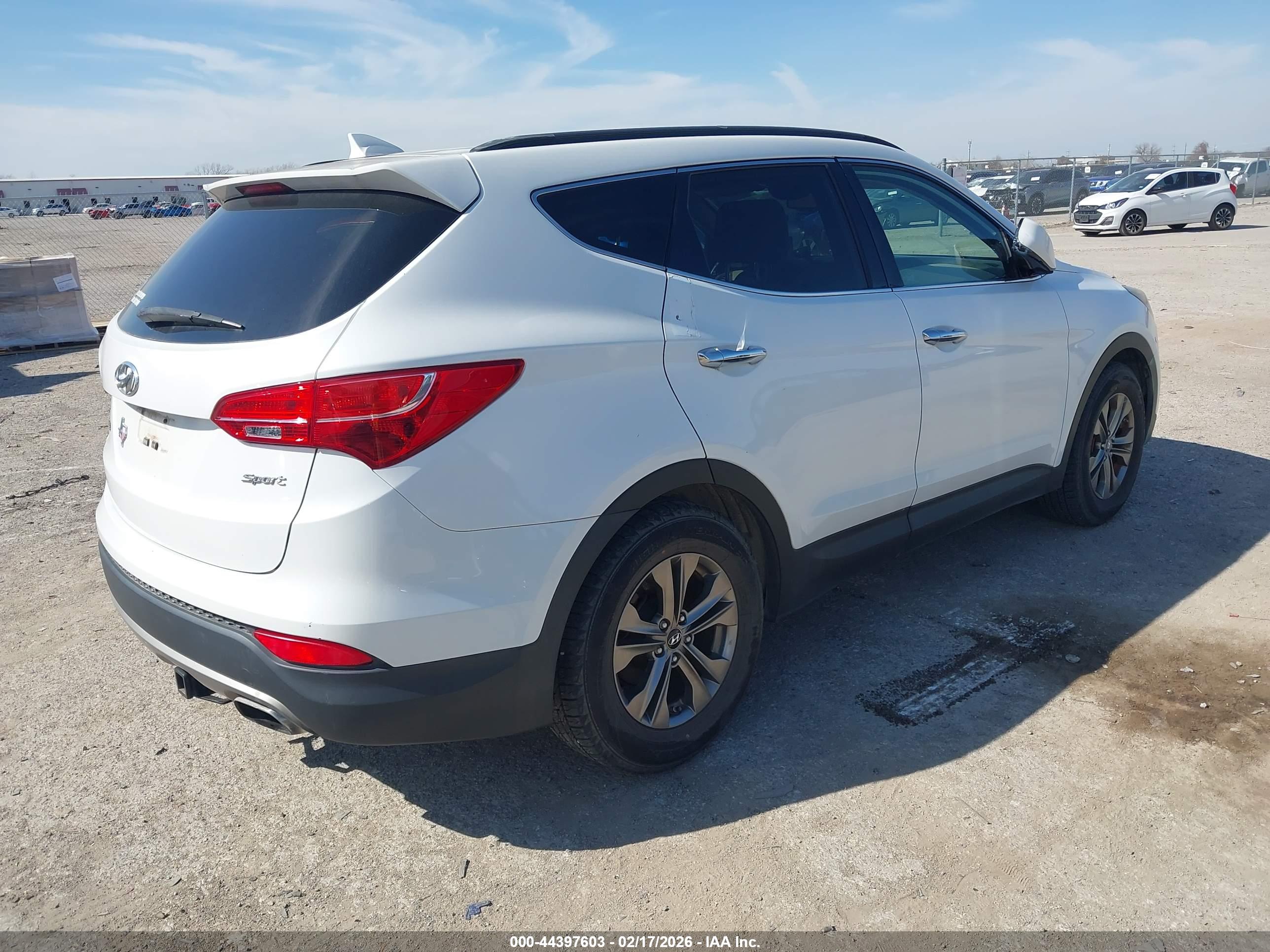 HYUNDAI SANTA image 4