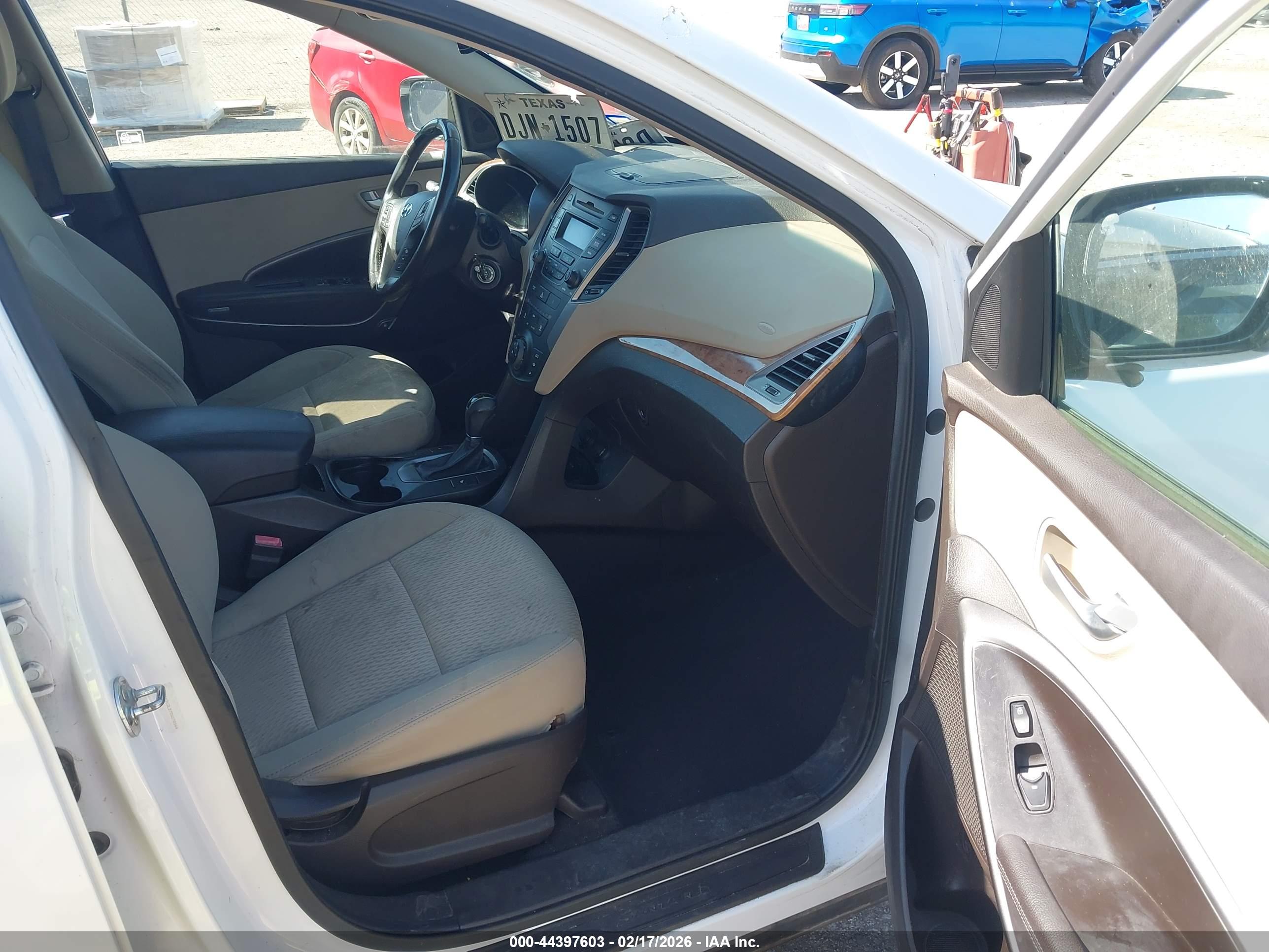 HYUNDAI SANTA image 5