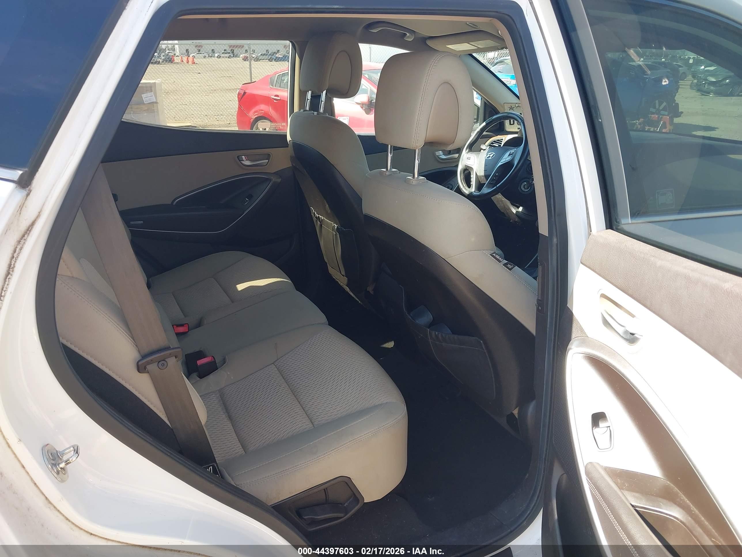 HYUNDAI SANTA image 8