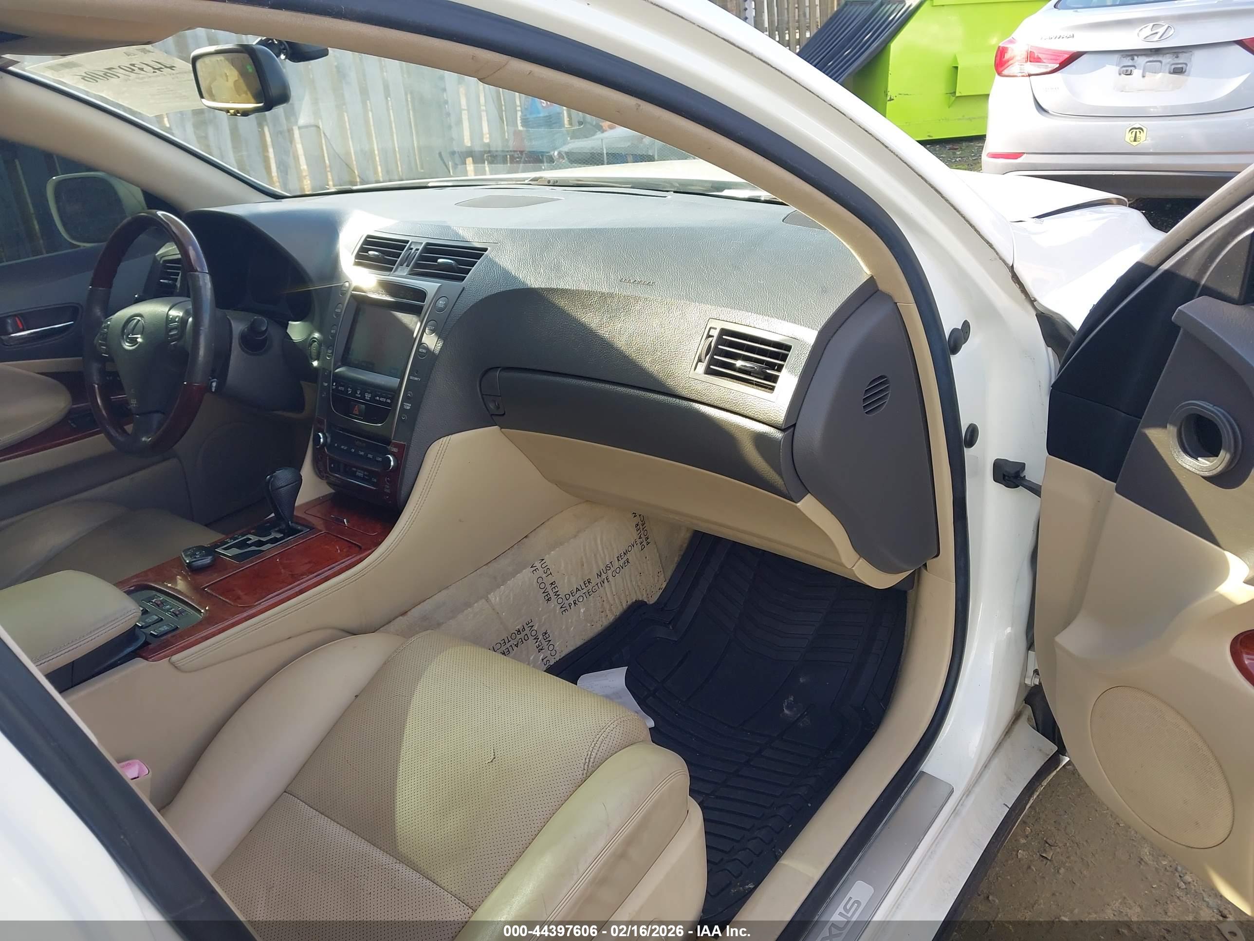 LEXUS GS image 5