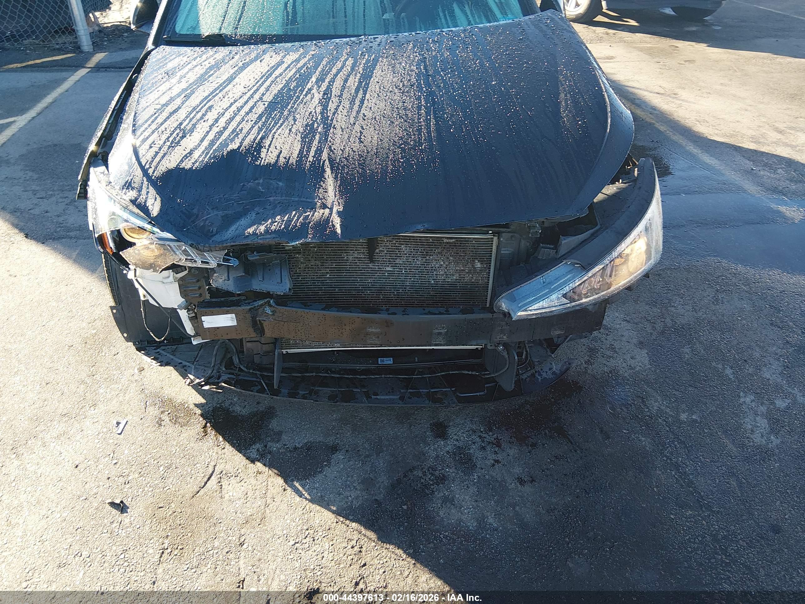 HYUNDAI ELANTRA image 6