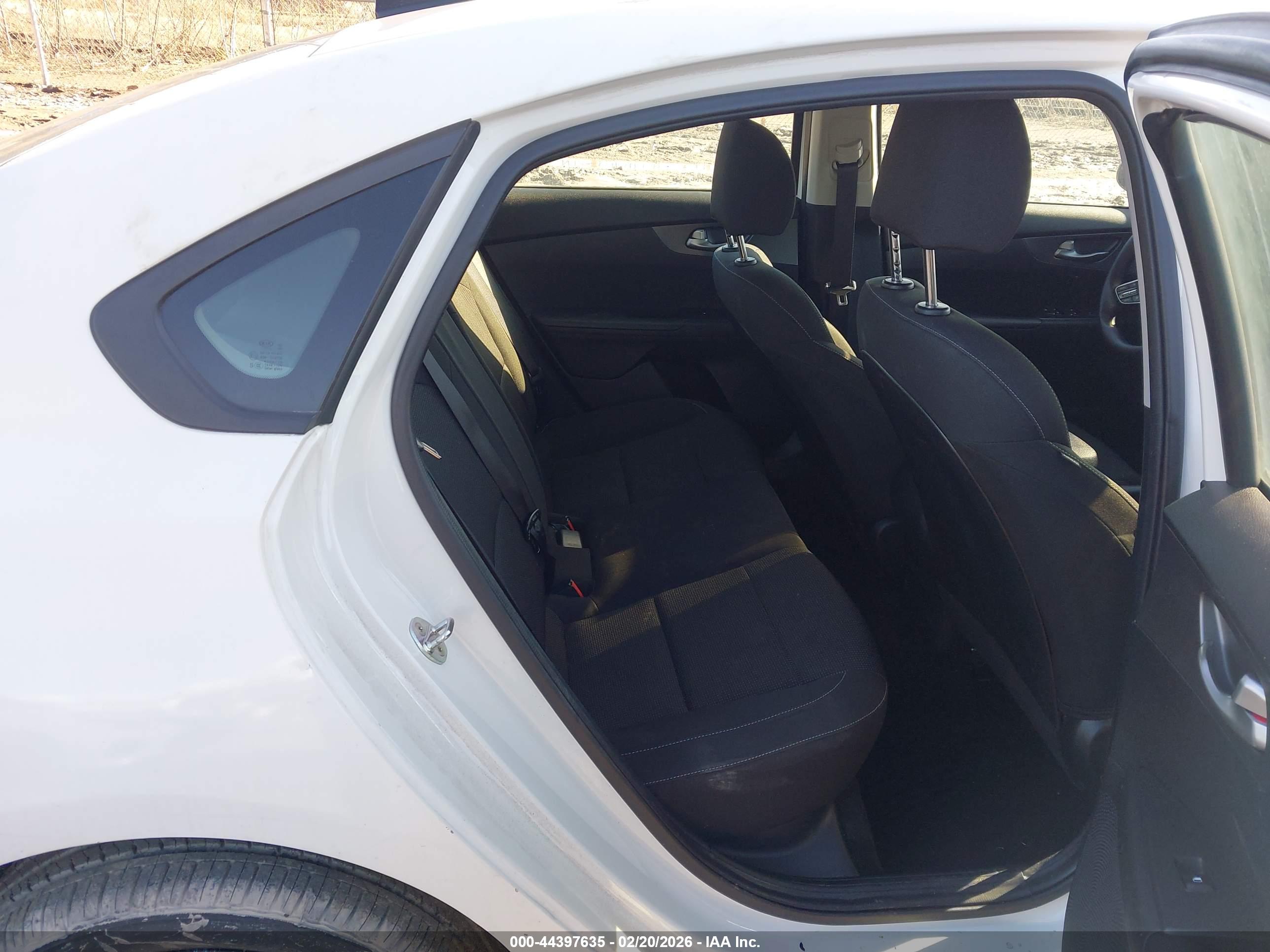 KIA FORTE image 8