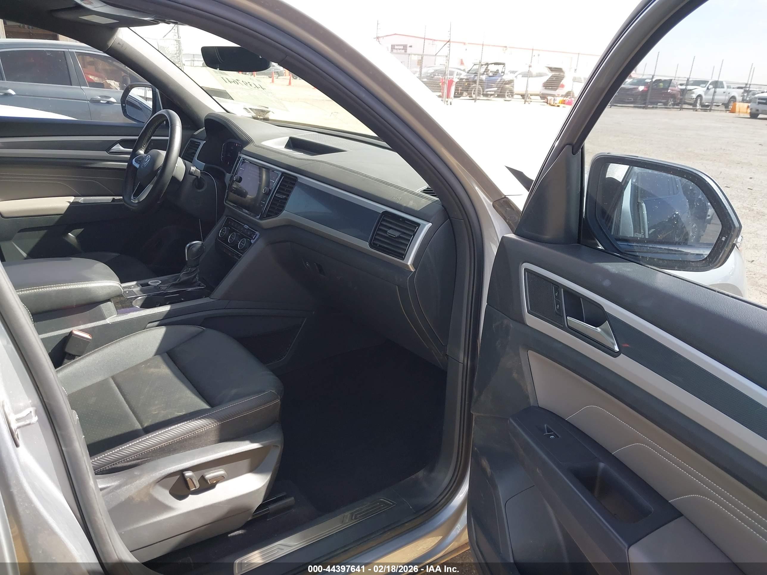 VOLKSWAGEN ATLAS image 5