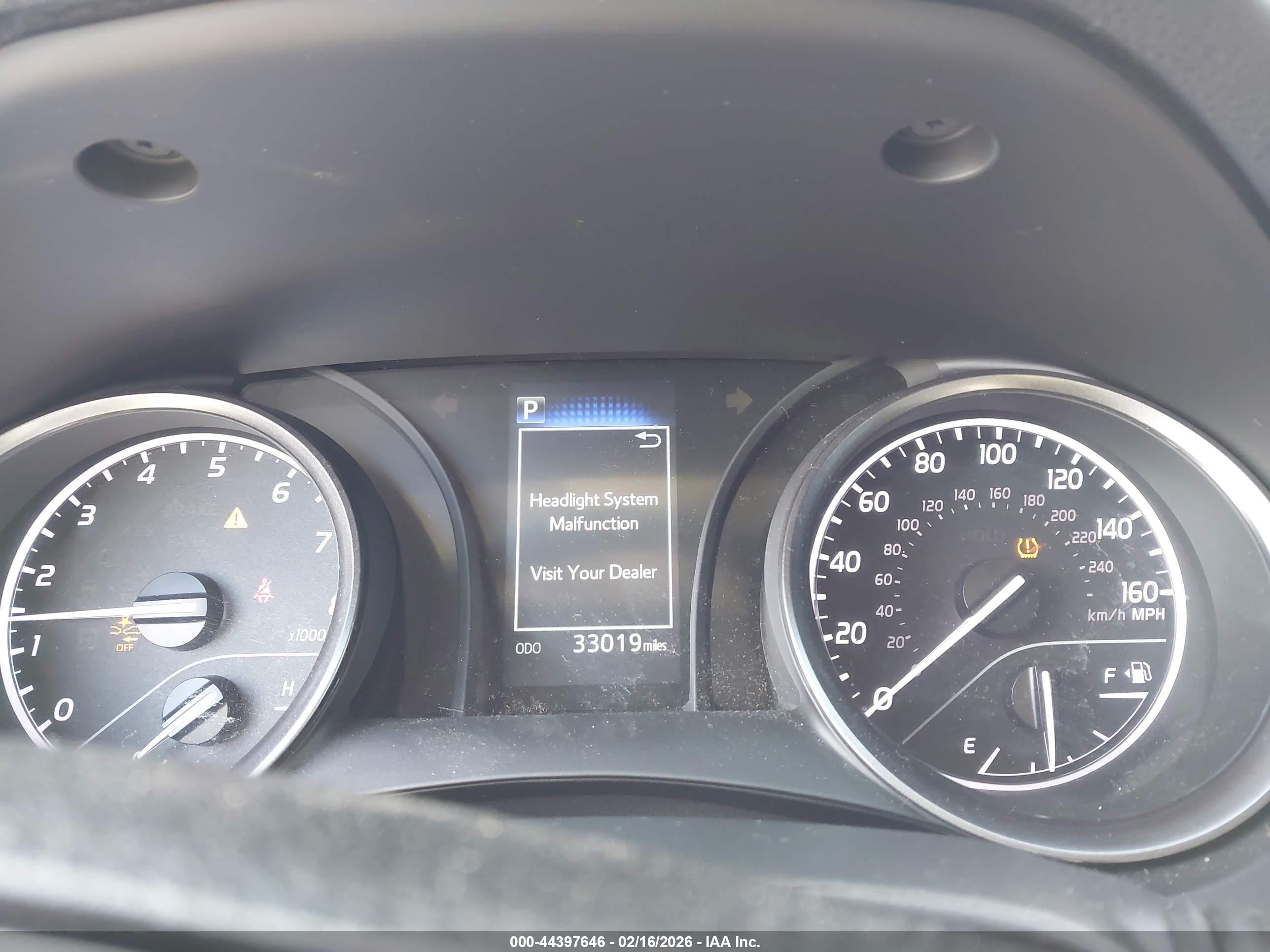 TOYOTA CAMRY image 7