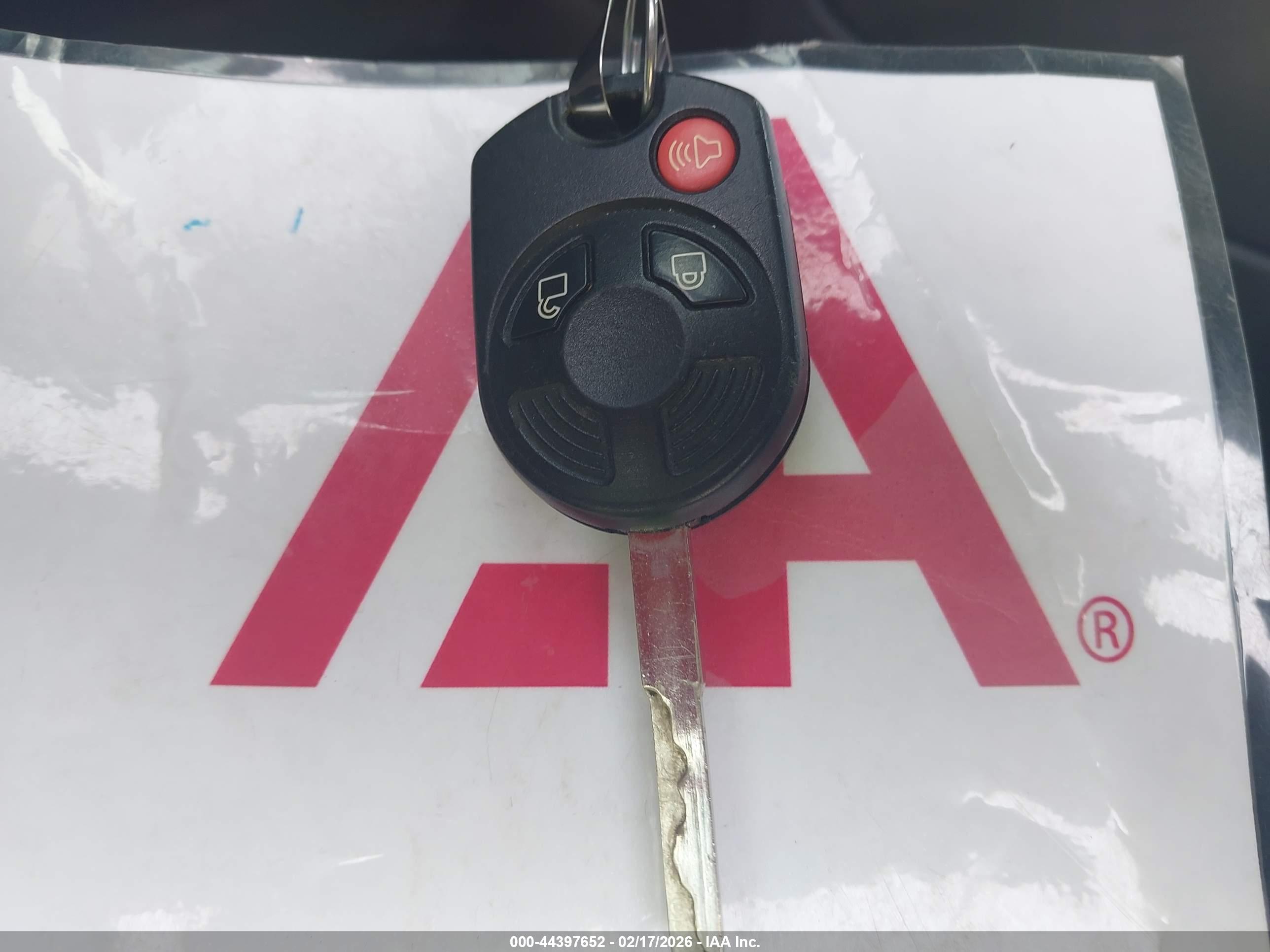 FORD ESCAPE image 11