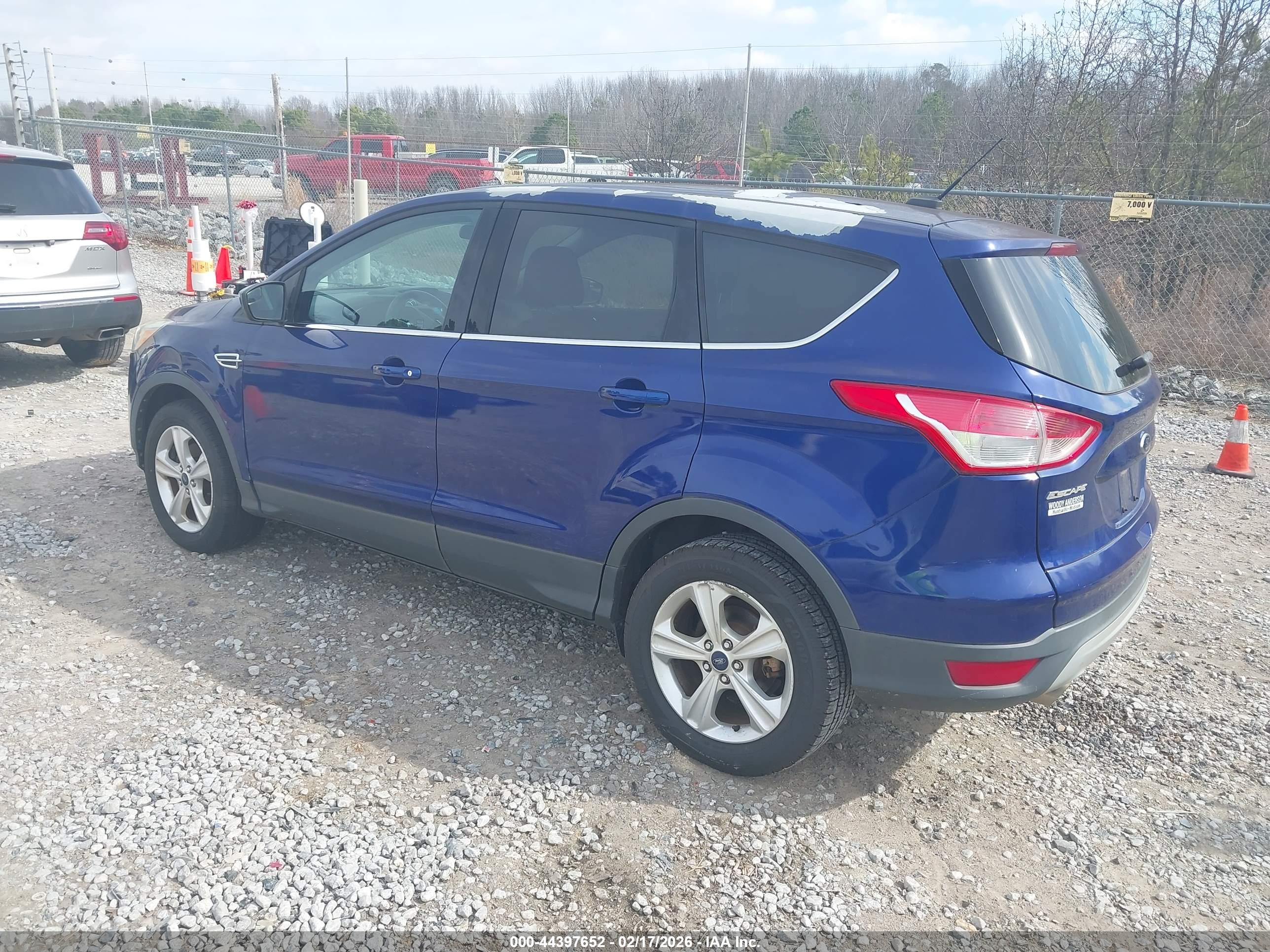 FORD ESCAPE image 3
