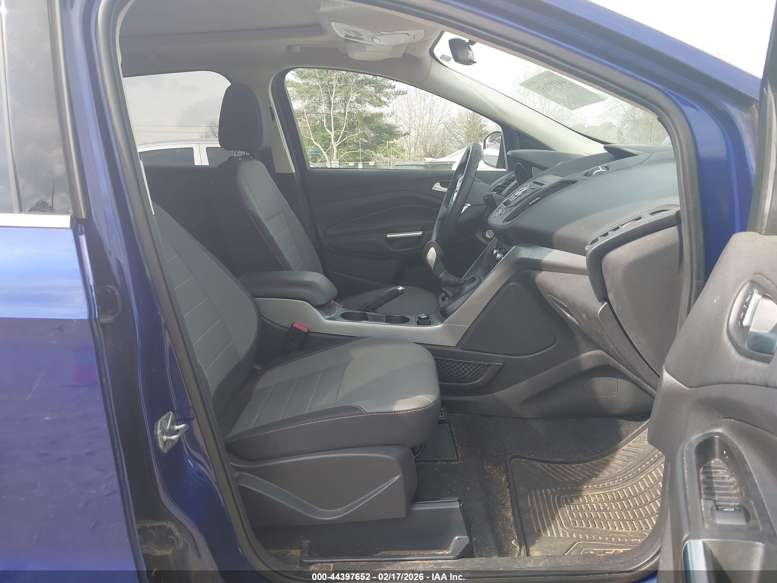 FORD ESCAPE image 5
