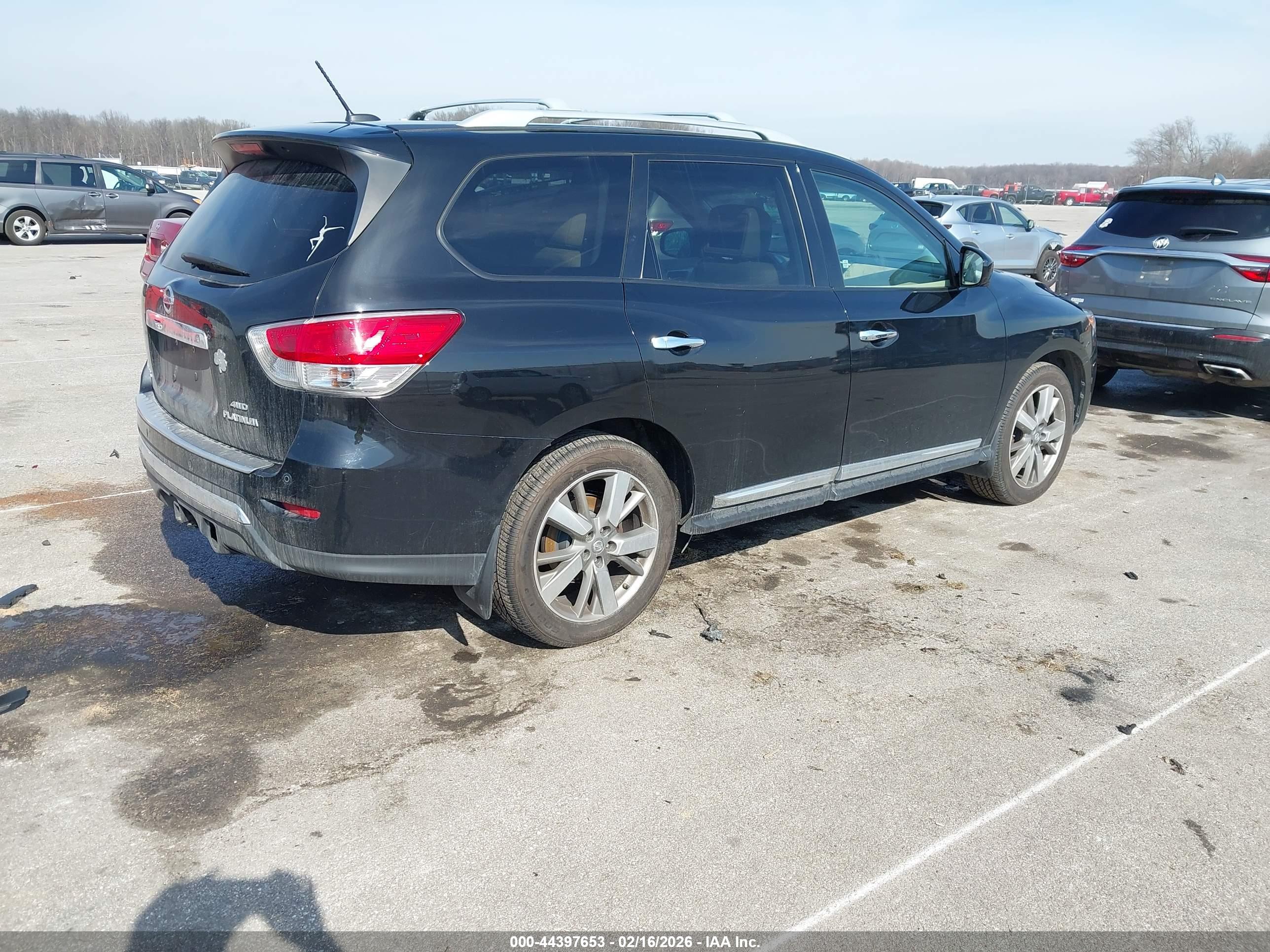 NISSAN PATHFINDER image 4