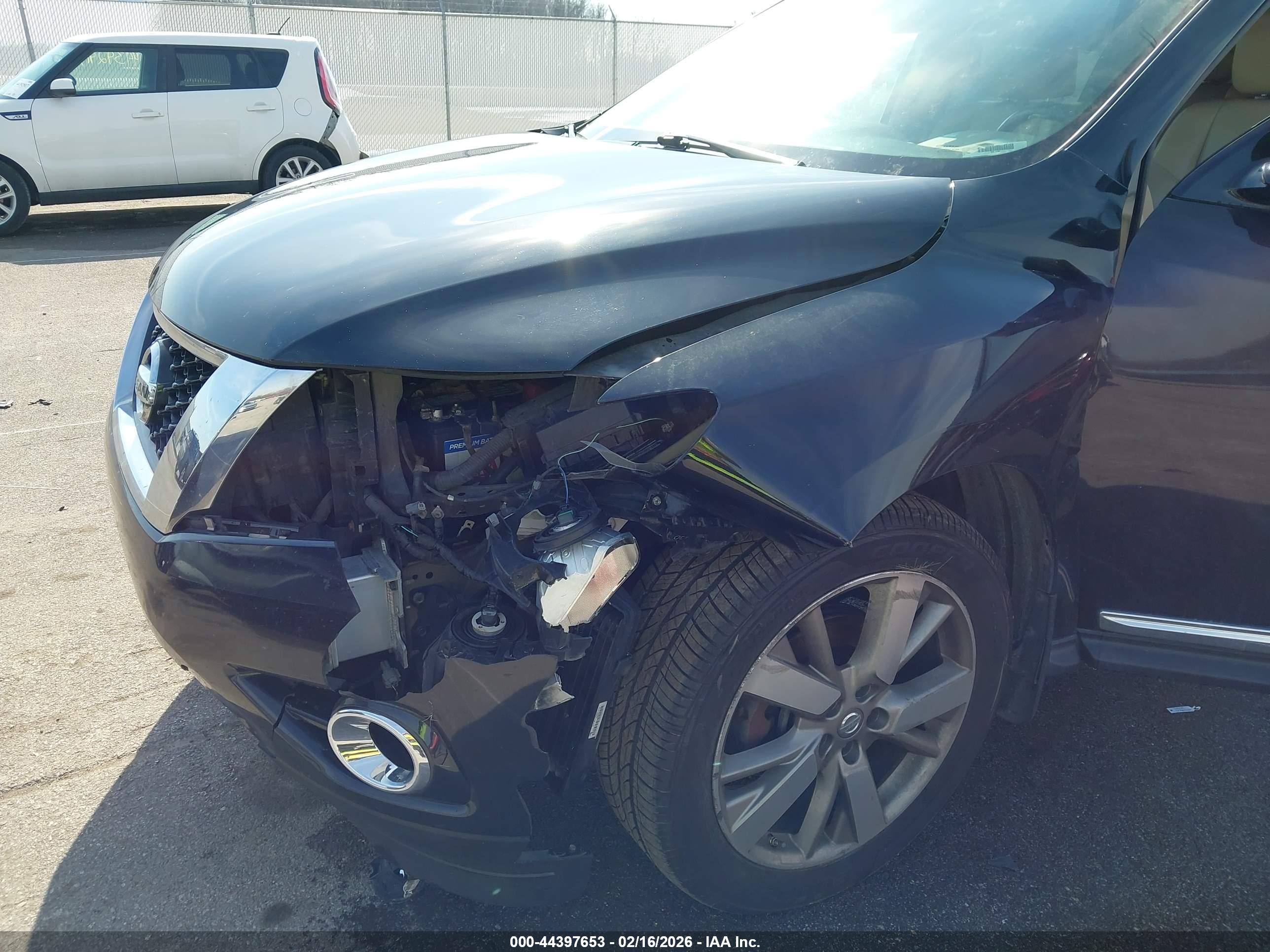NISSAN PATHFINDER image 6