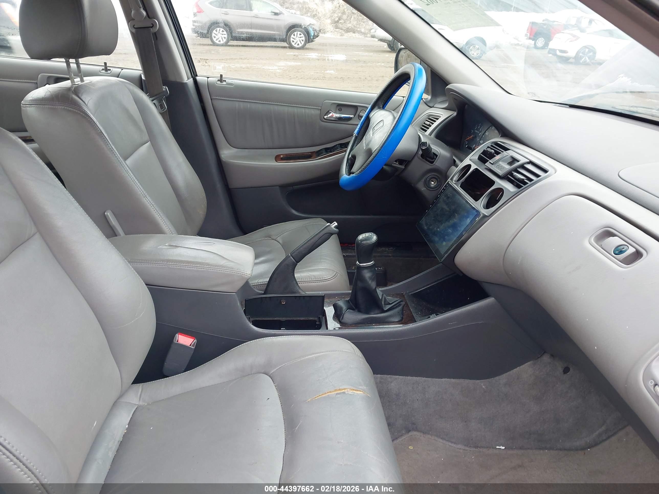 HONDA ACCORD image 5