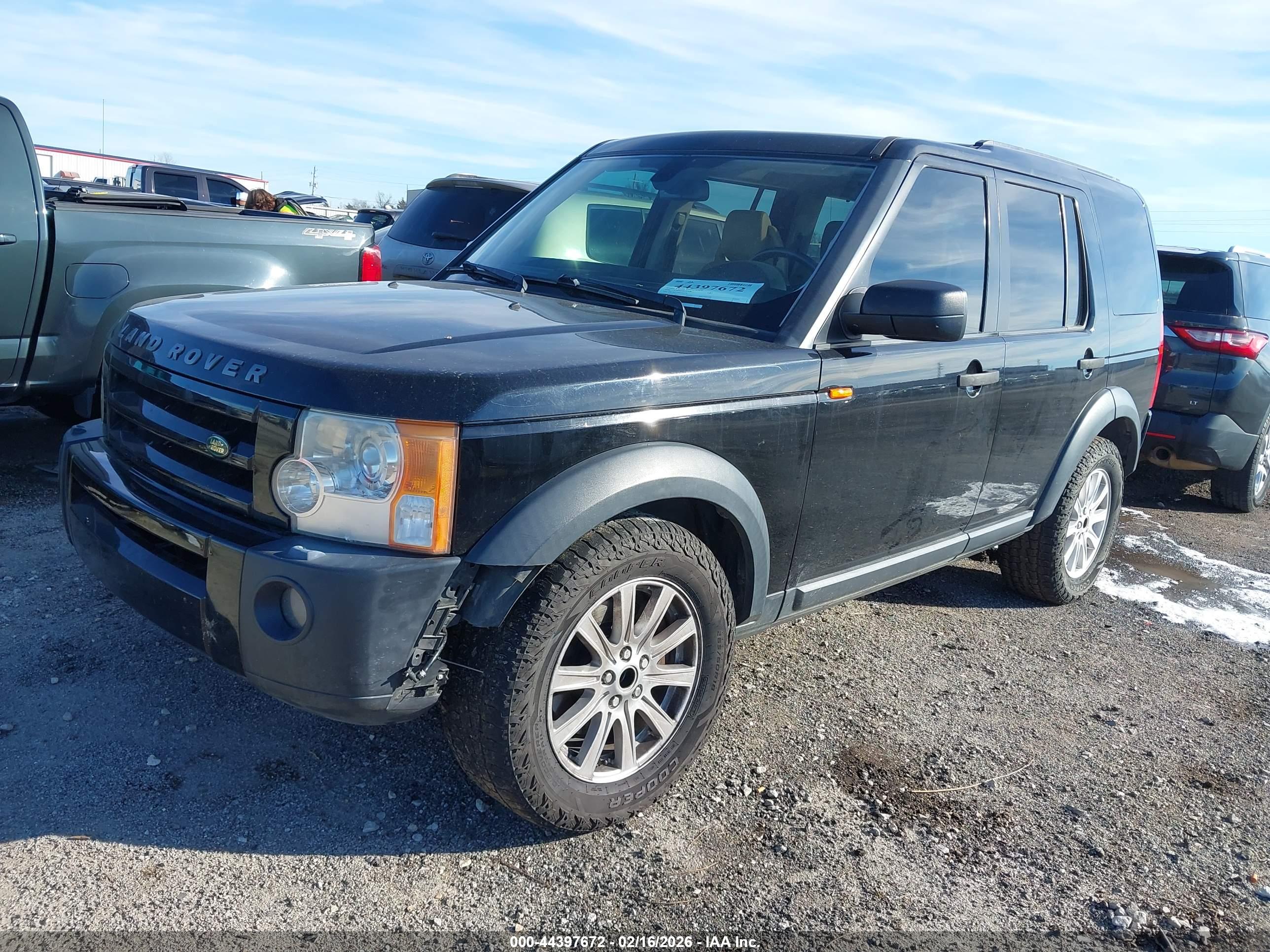 LAND ROVER image 2