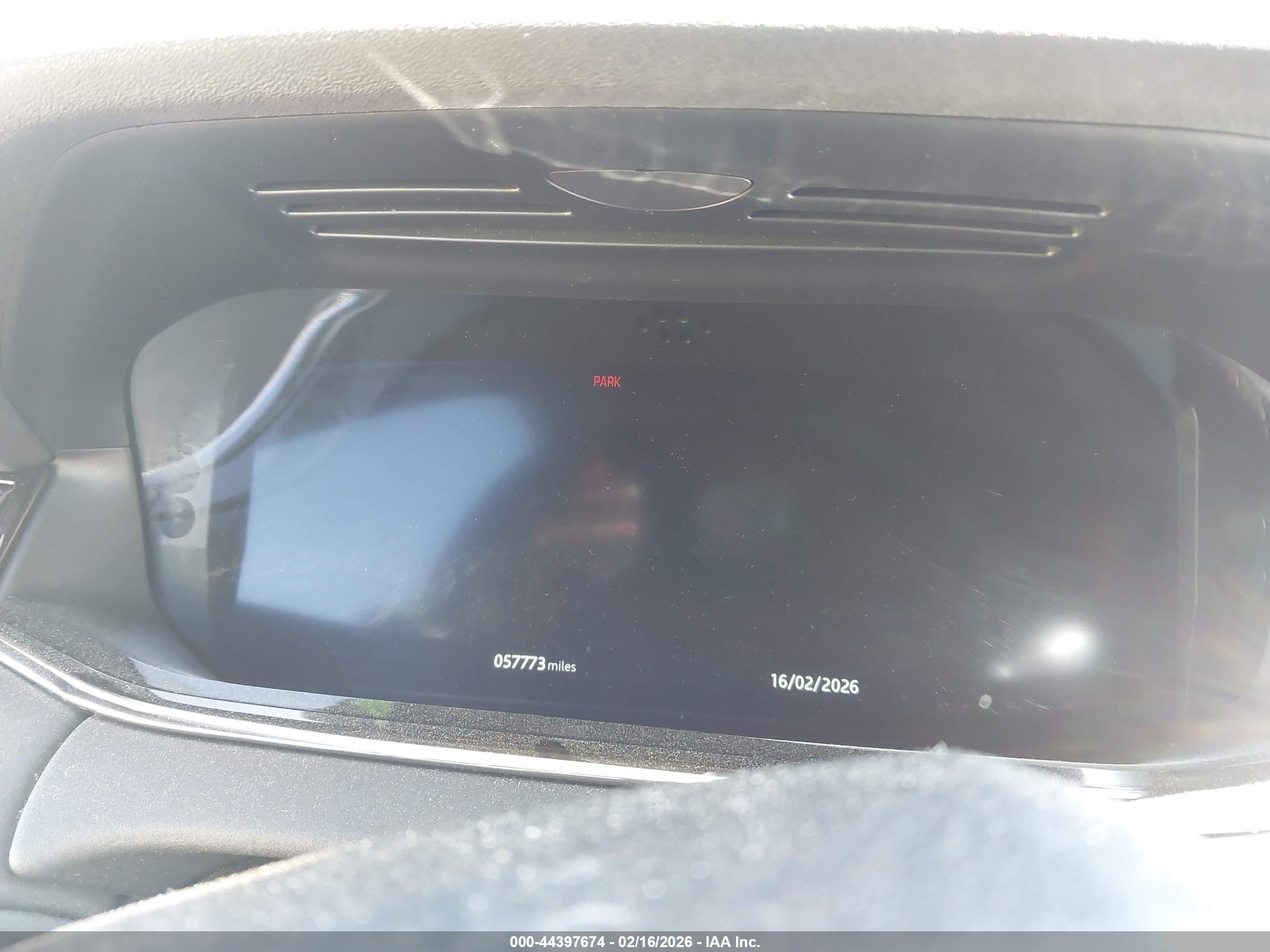 LAND ROVER image 7