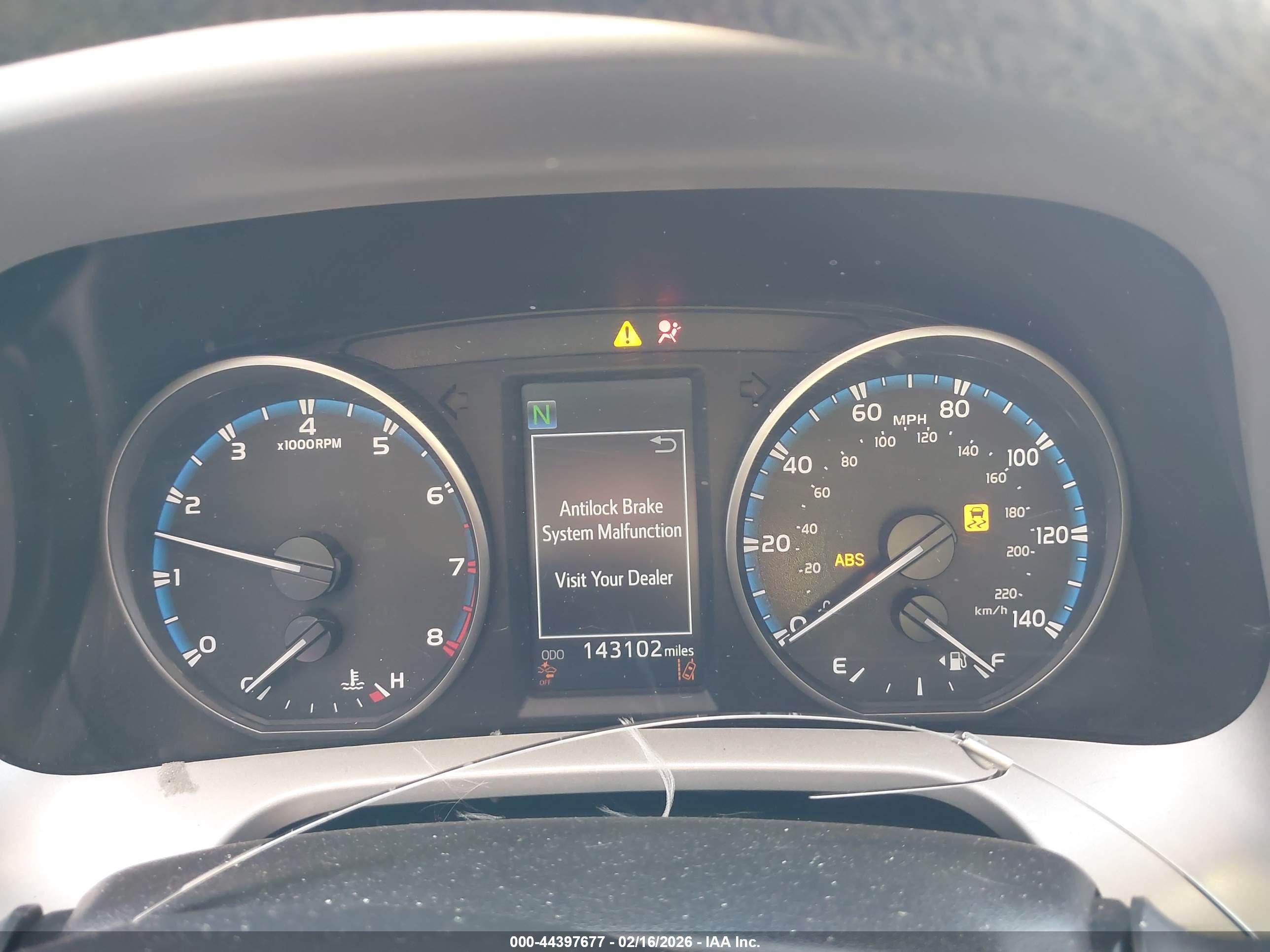 TOYOTA RAV4 image 7