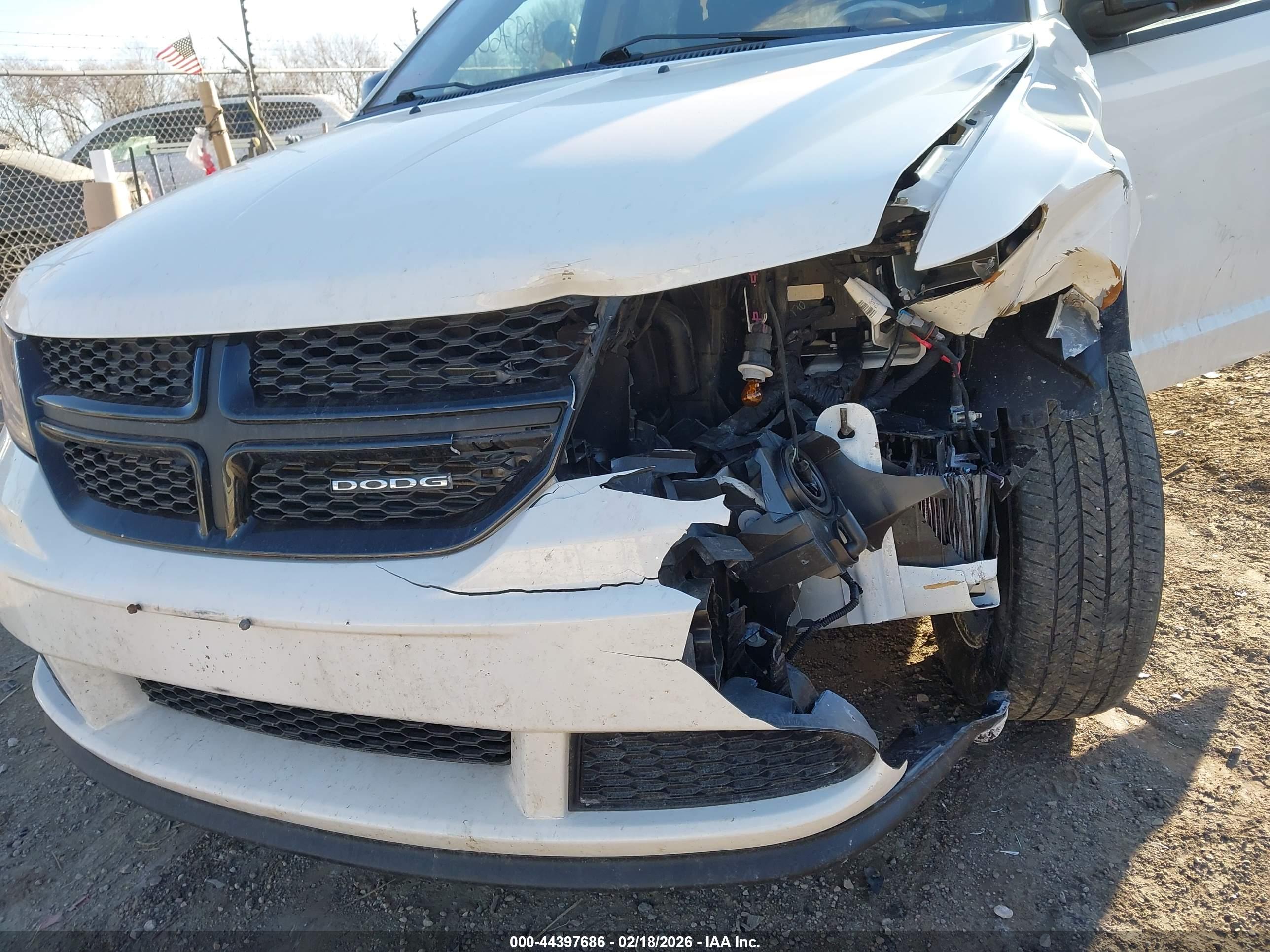 DODGE JOURNEY image 6