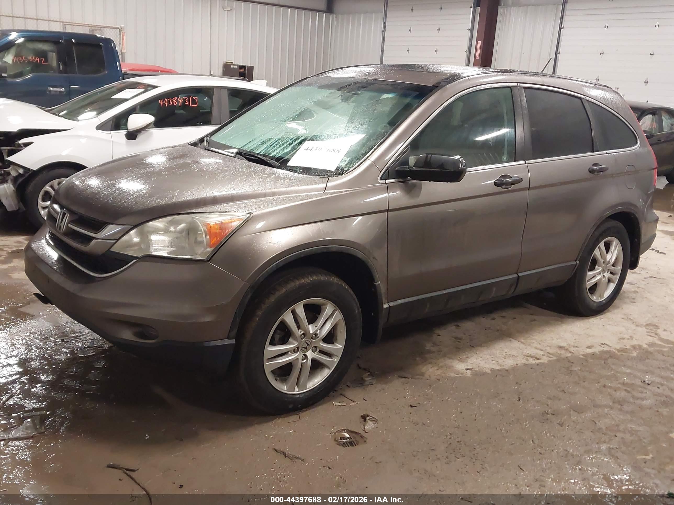 HONDA CR-V image 2