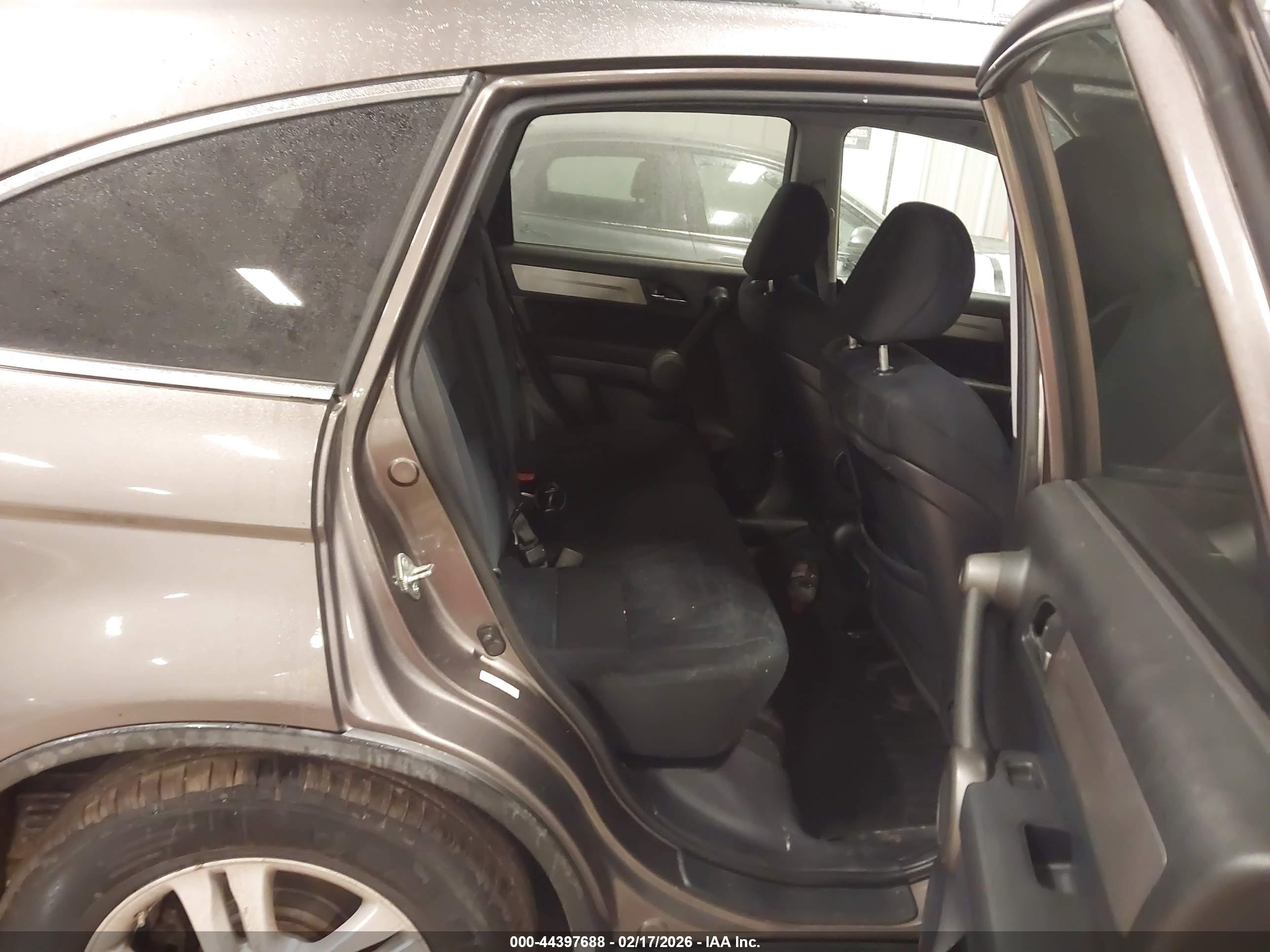 HONDA CR-V image 8
