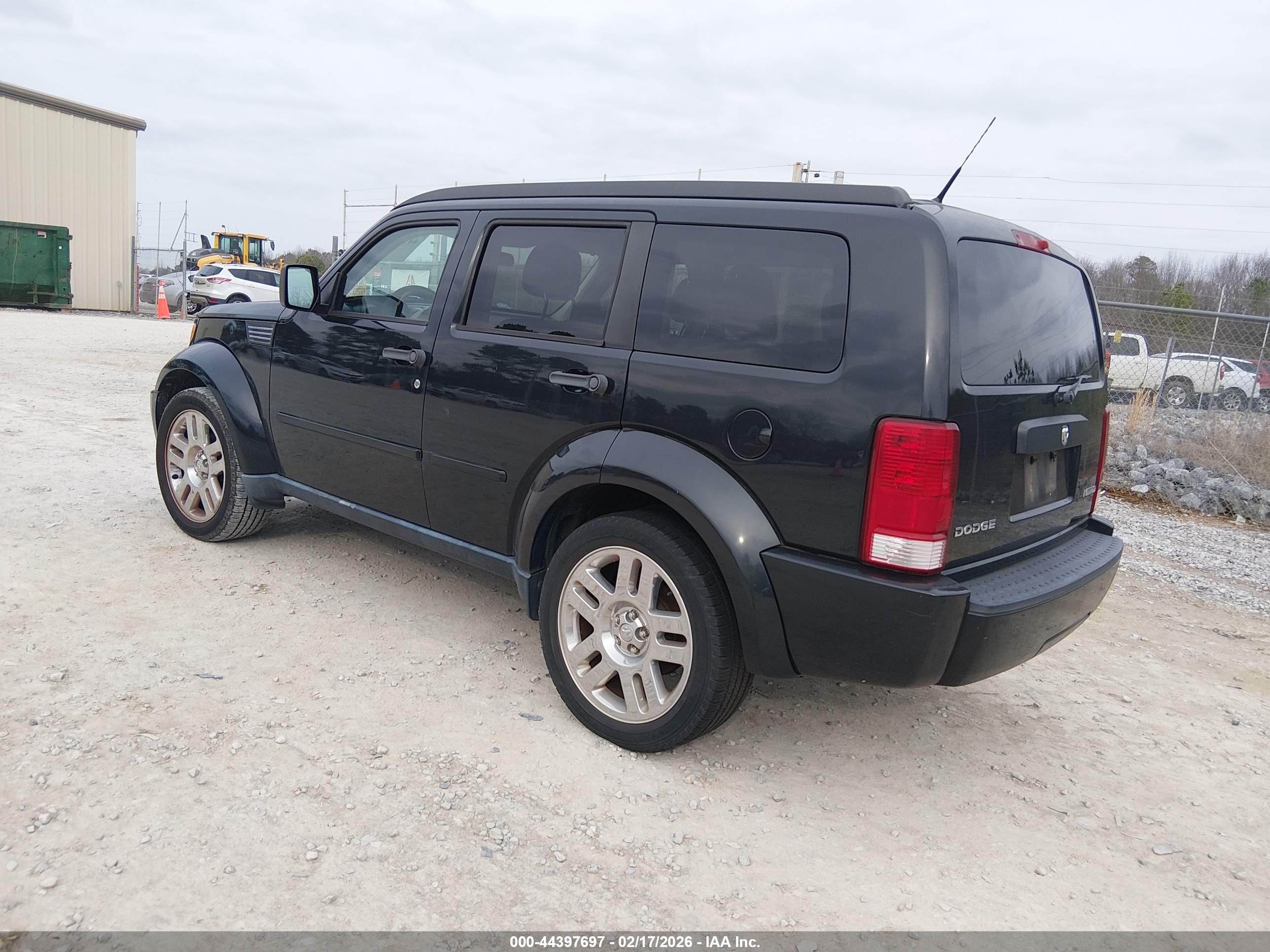 DODGE NITRO image 3