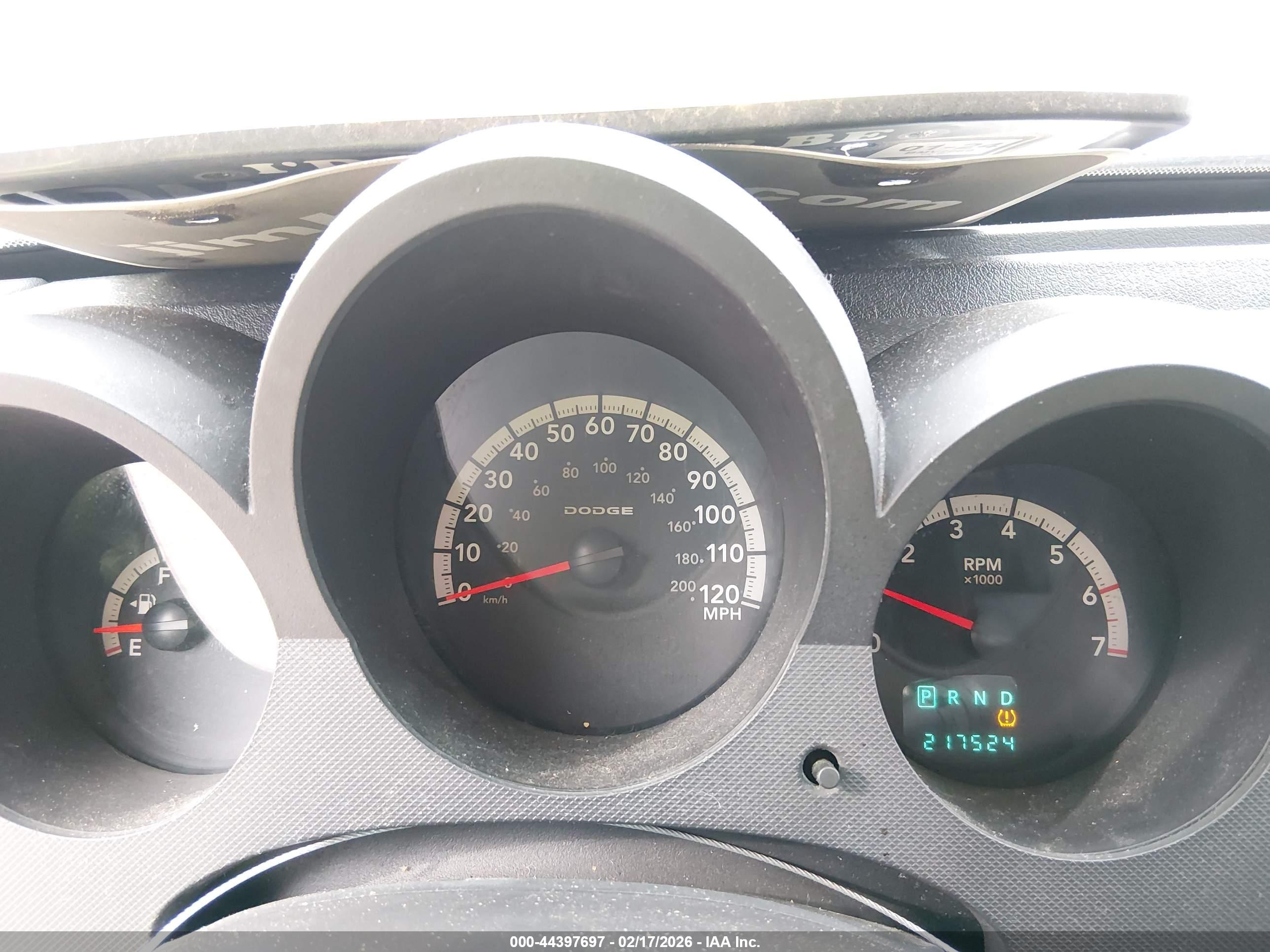 DODGE NITRO image 7