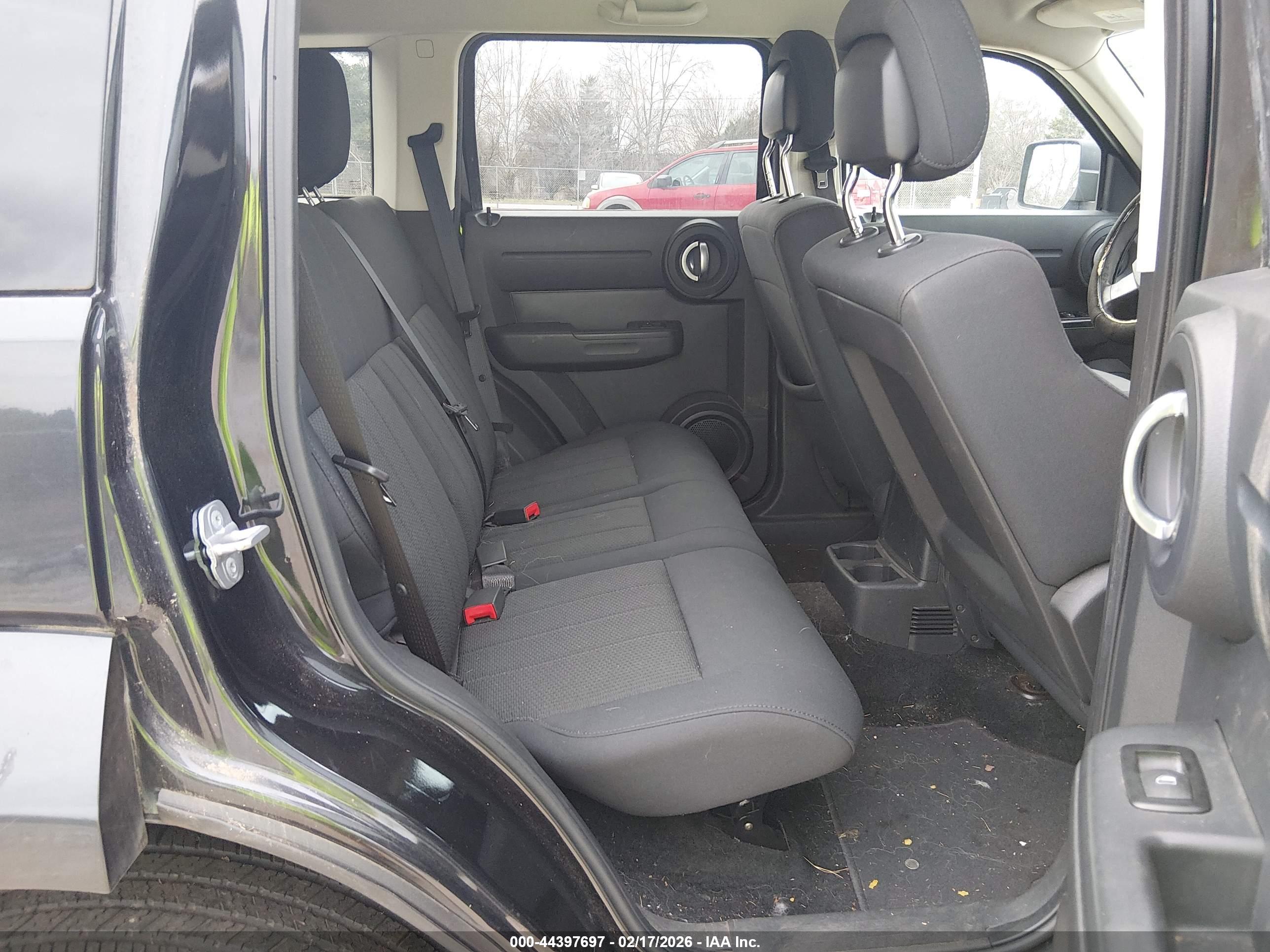 DODGE NITRO image 8