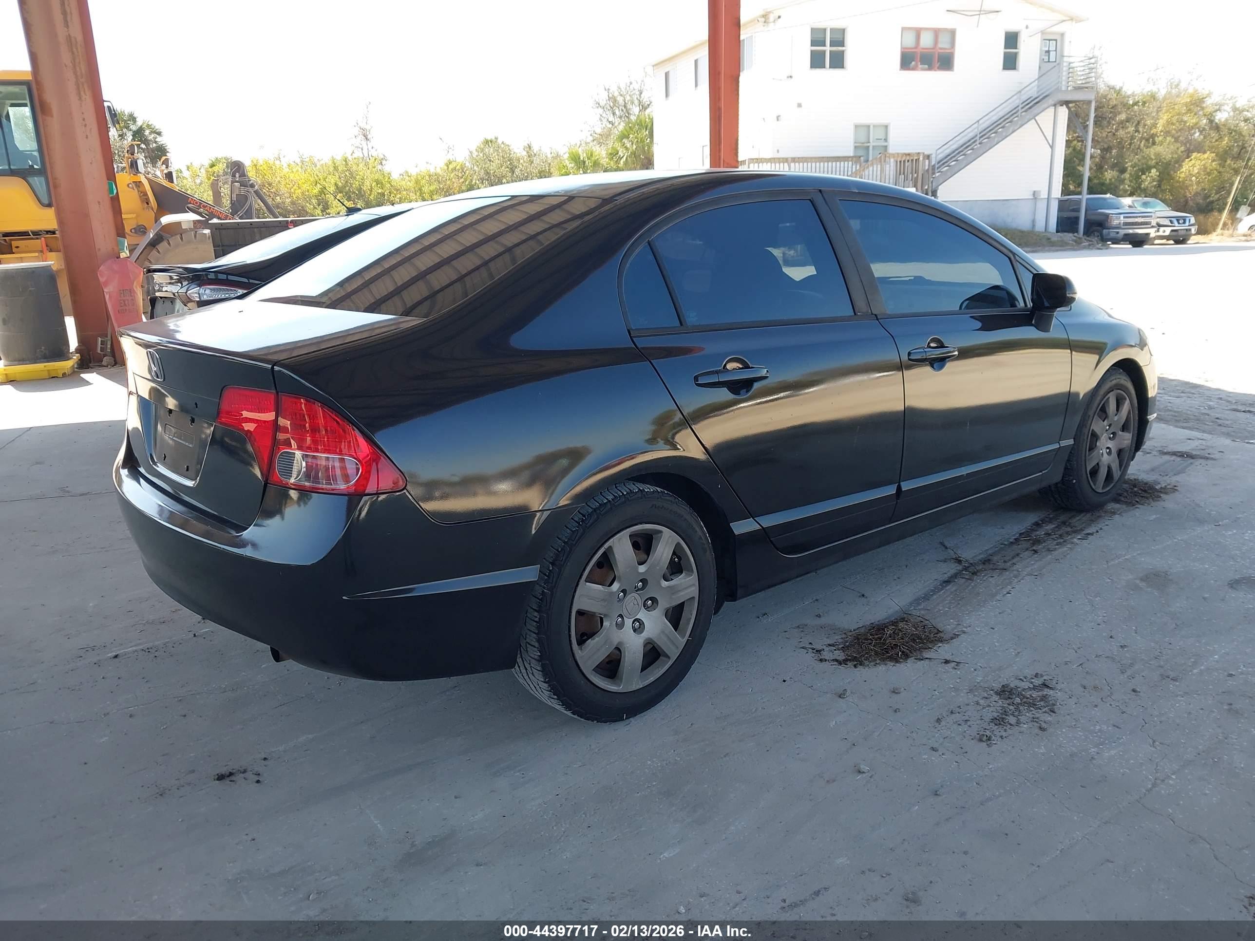 HONDA CIVIC image 4