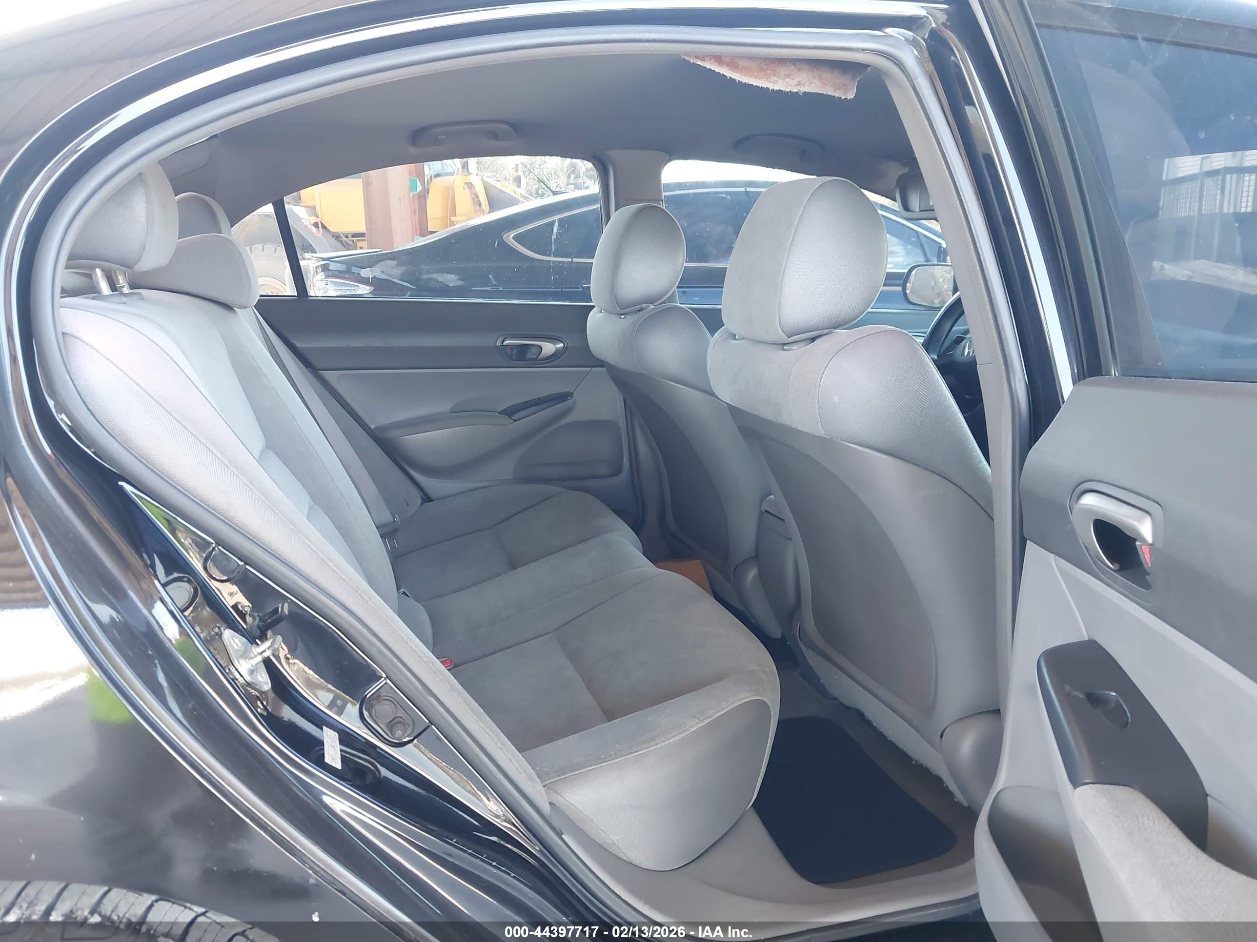HONDA CIVIC image 8