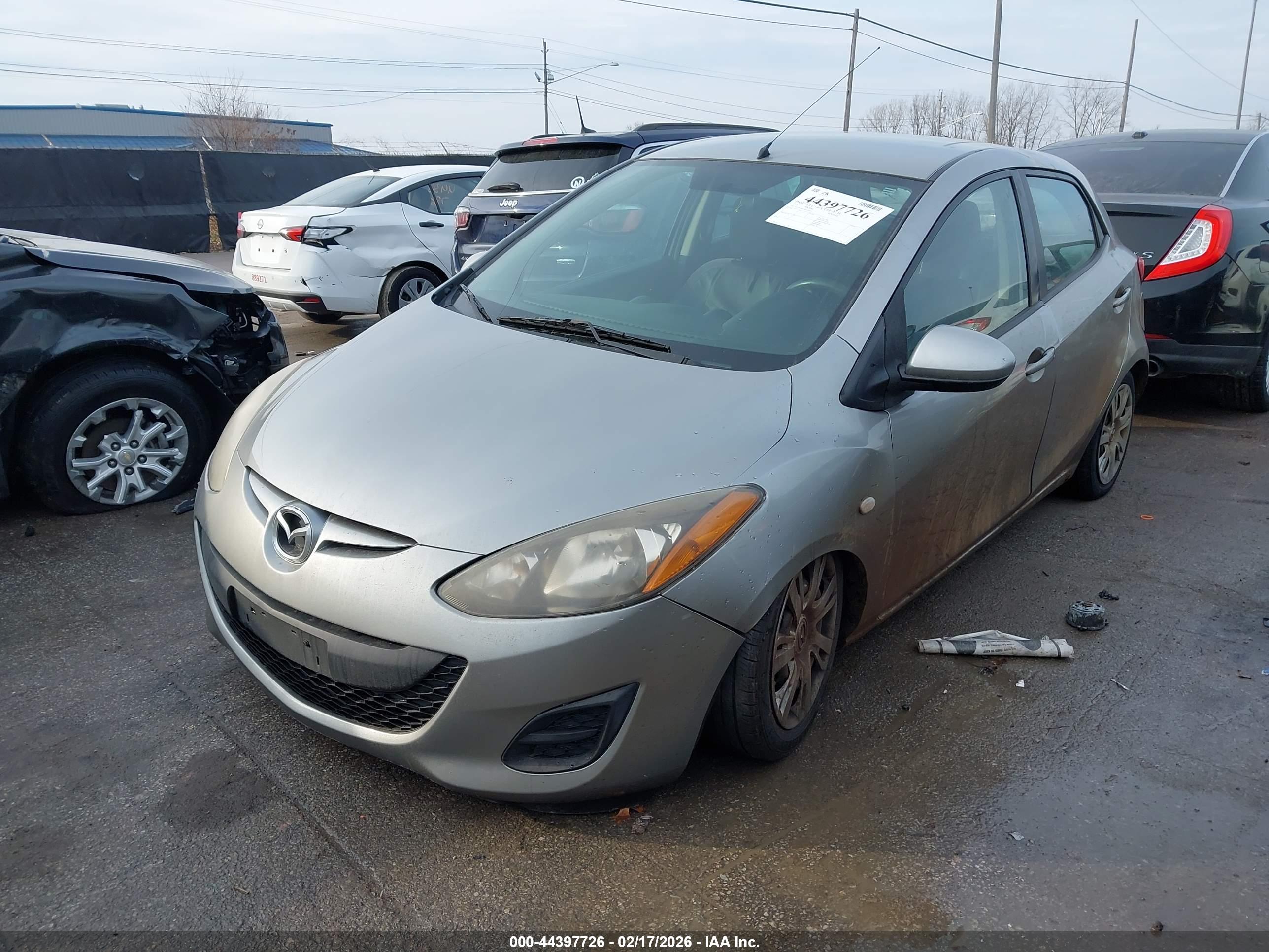 MAZDA MAZDA2 image 2