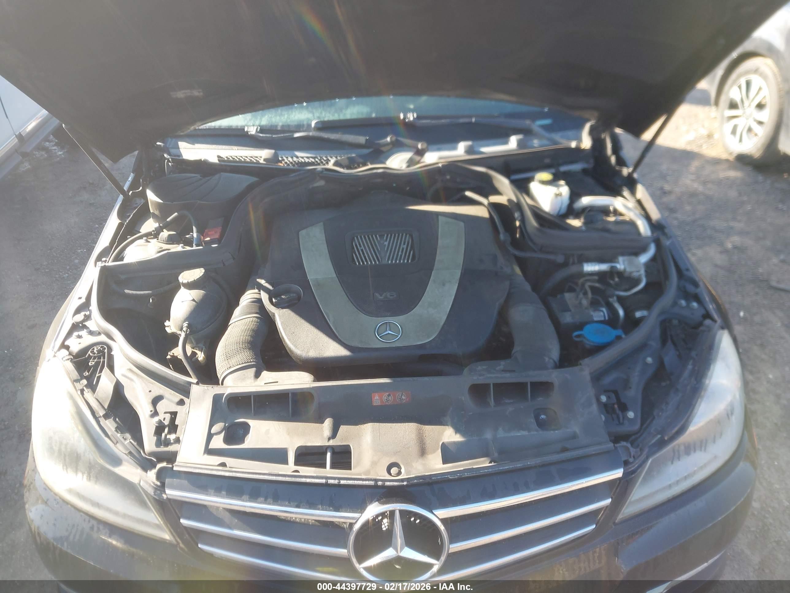 MERCEDES-BENZ C image 10