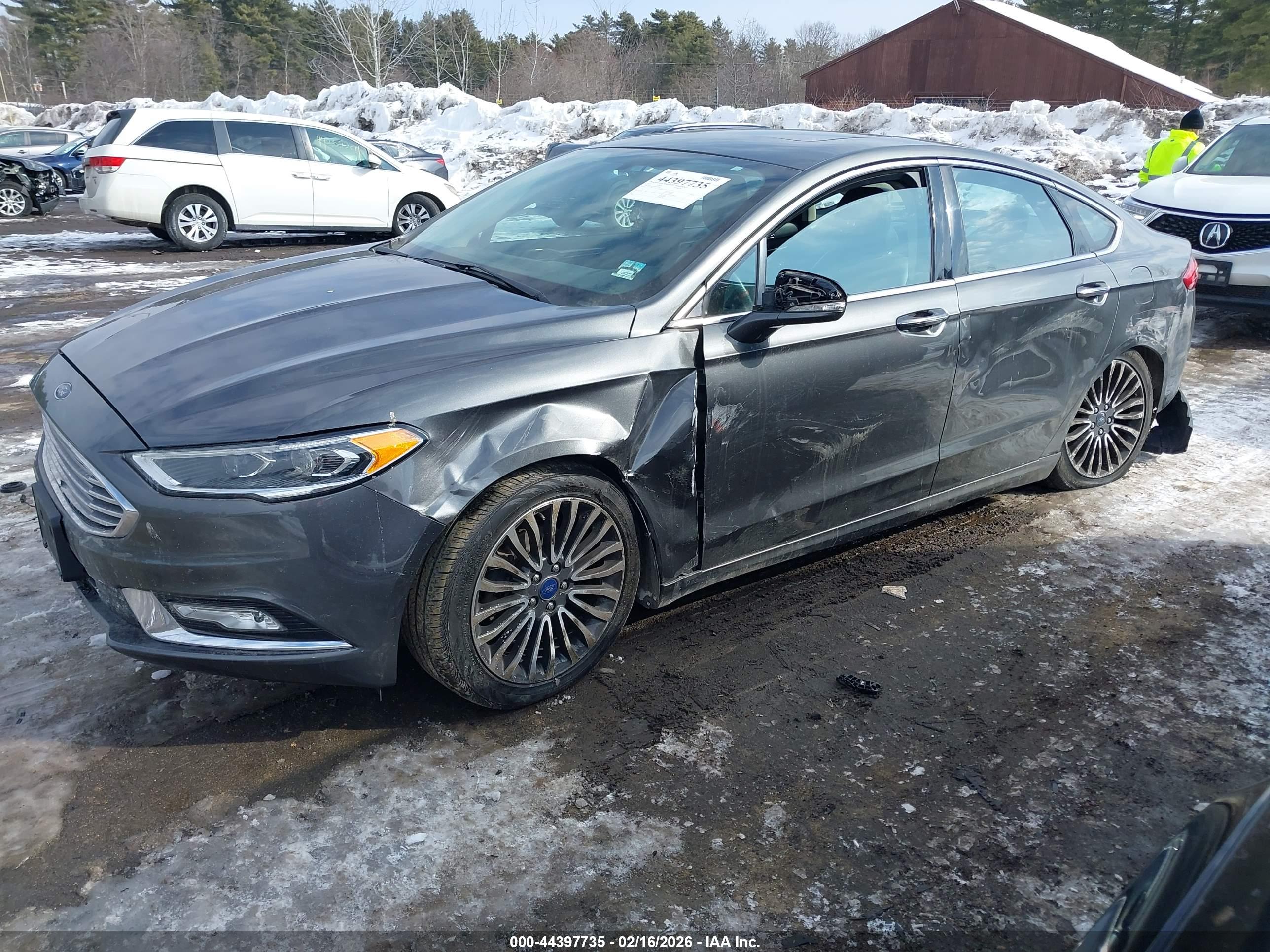 FORD FUSION image 2