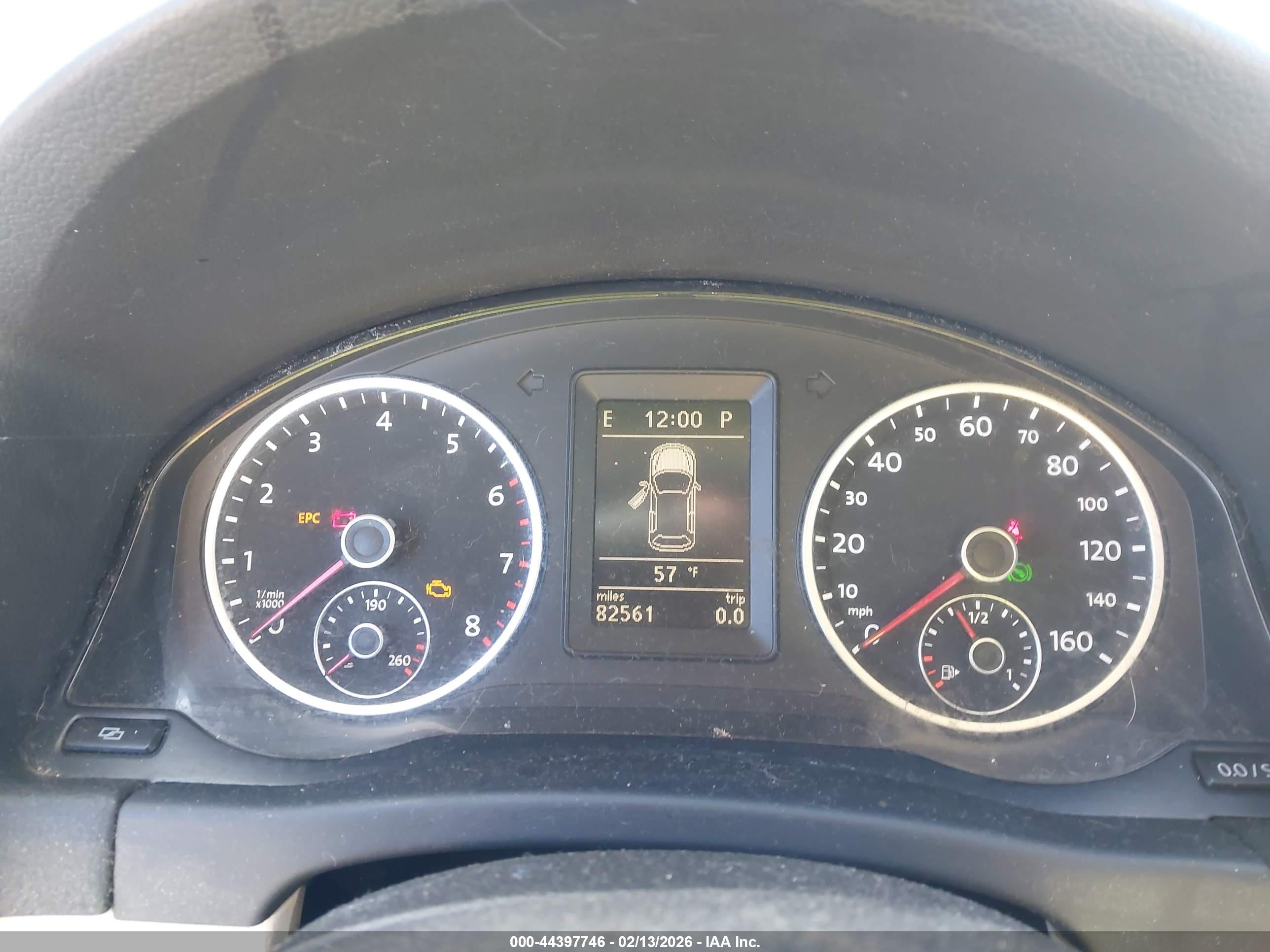 VOLKSWAGEN TIGUAN image 7