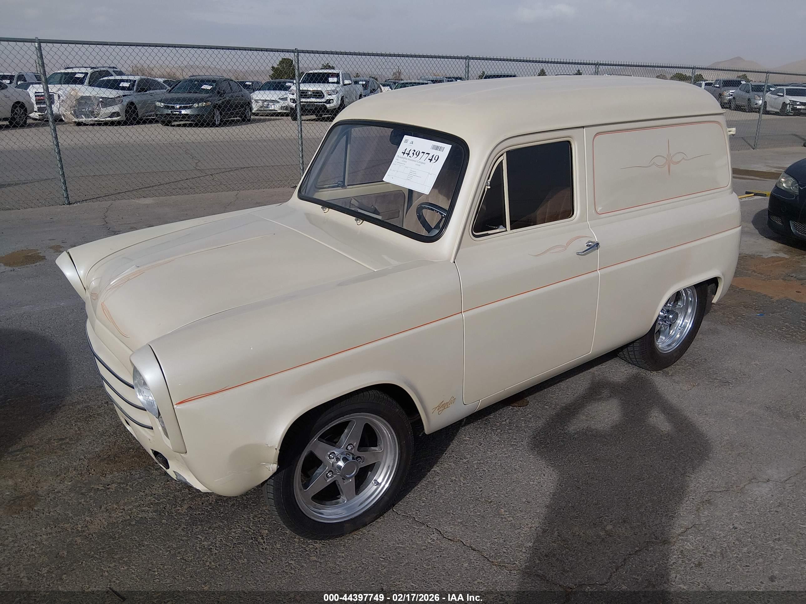 FORD VAN image 2