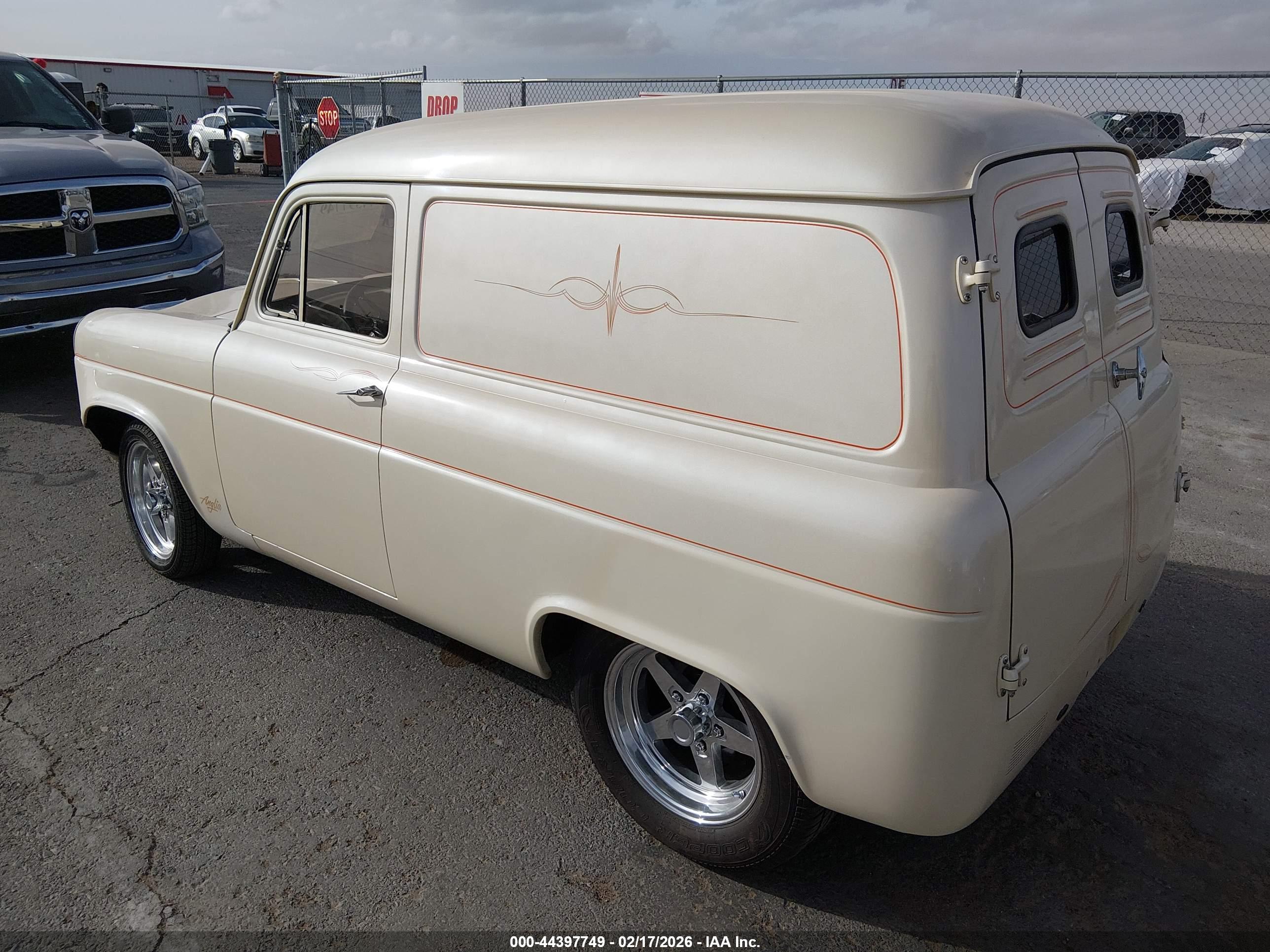 FORD VAN image 3