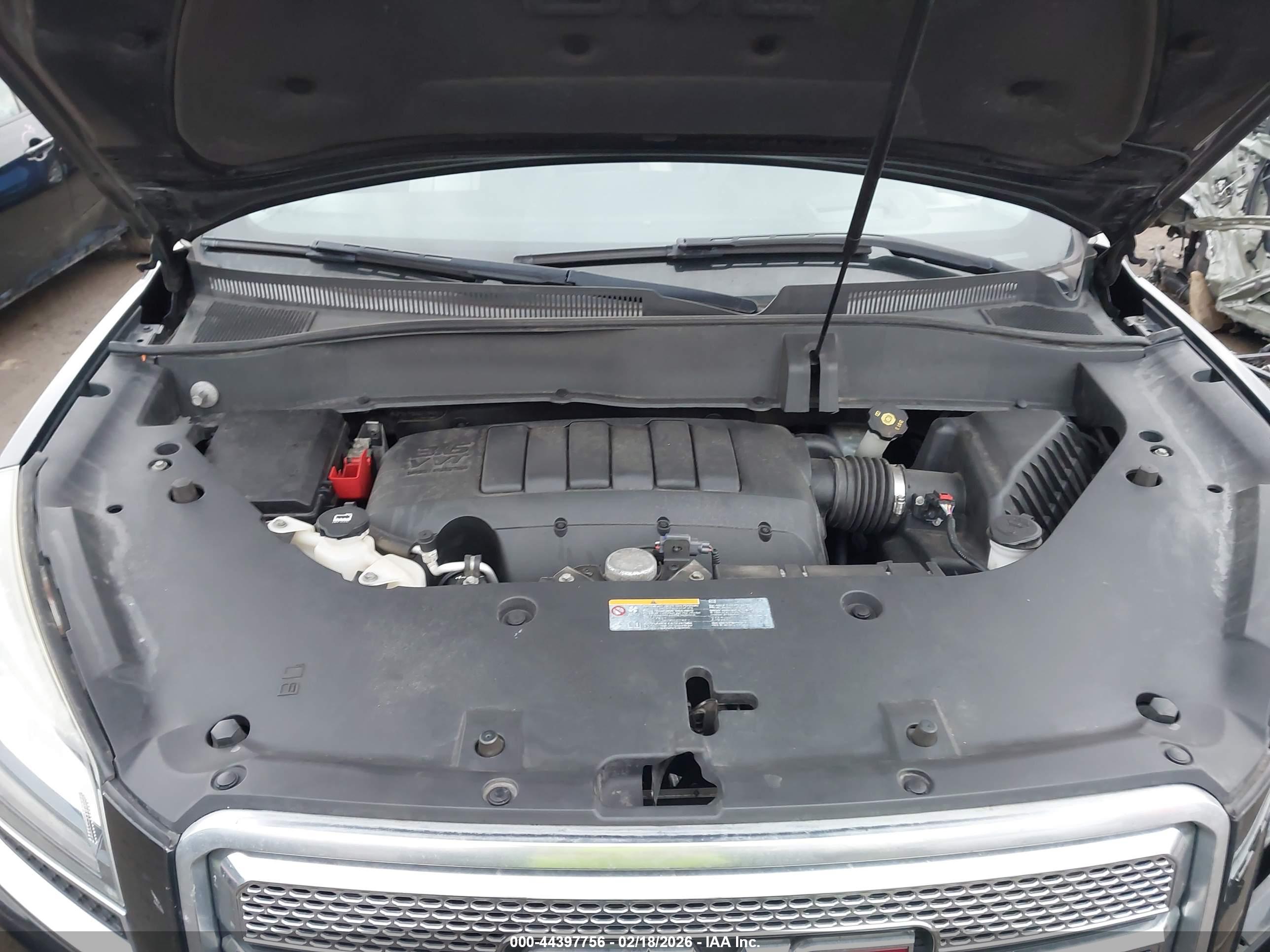 GMC ACADIA image 10